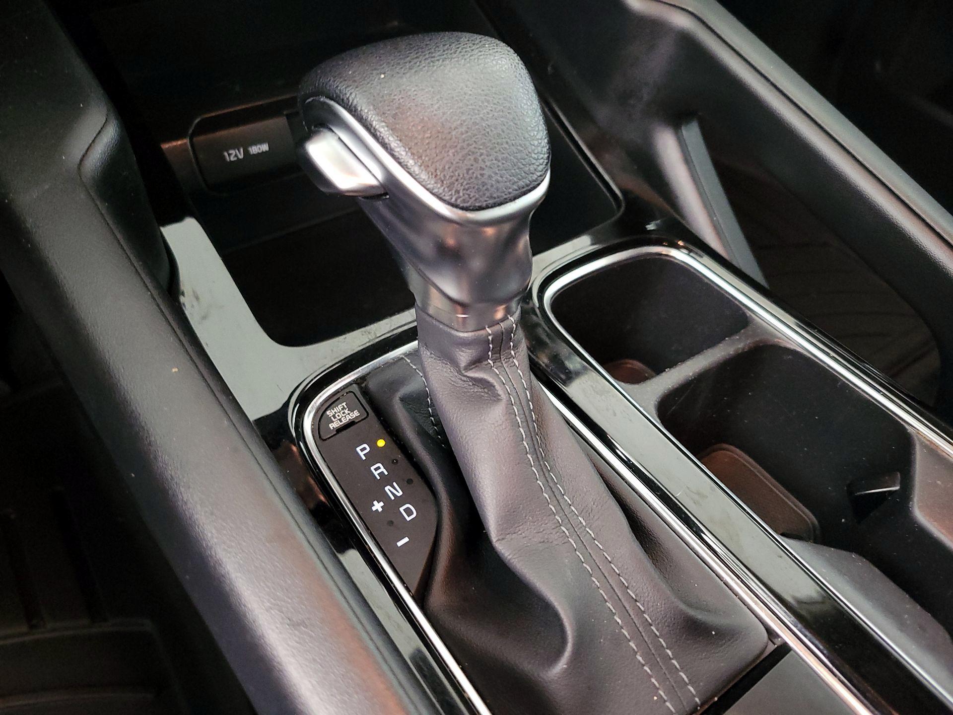 Thumbnail: 2022 Kia Telluride - 18