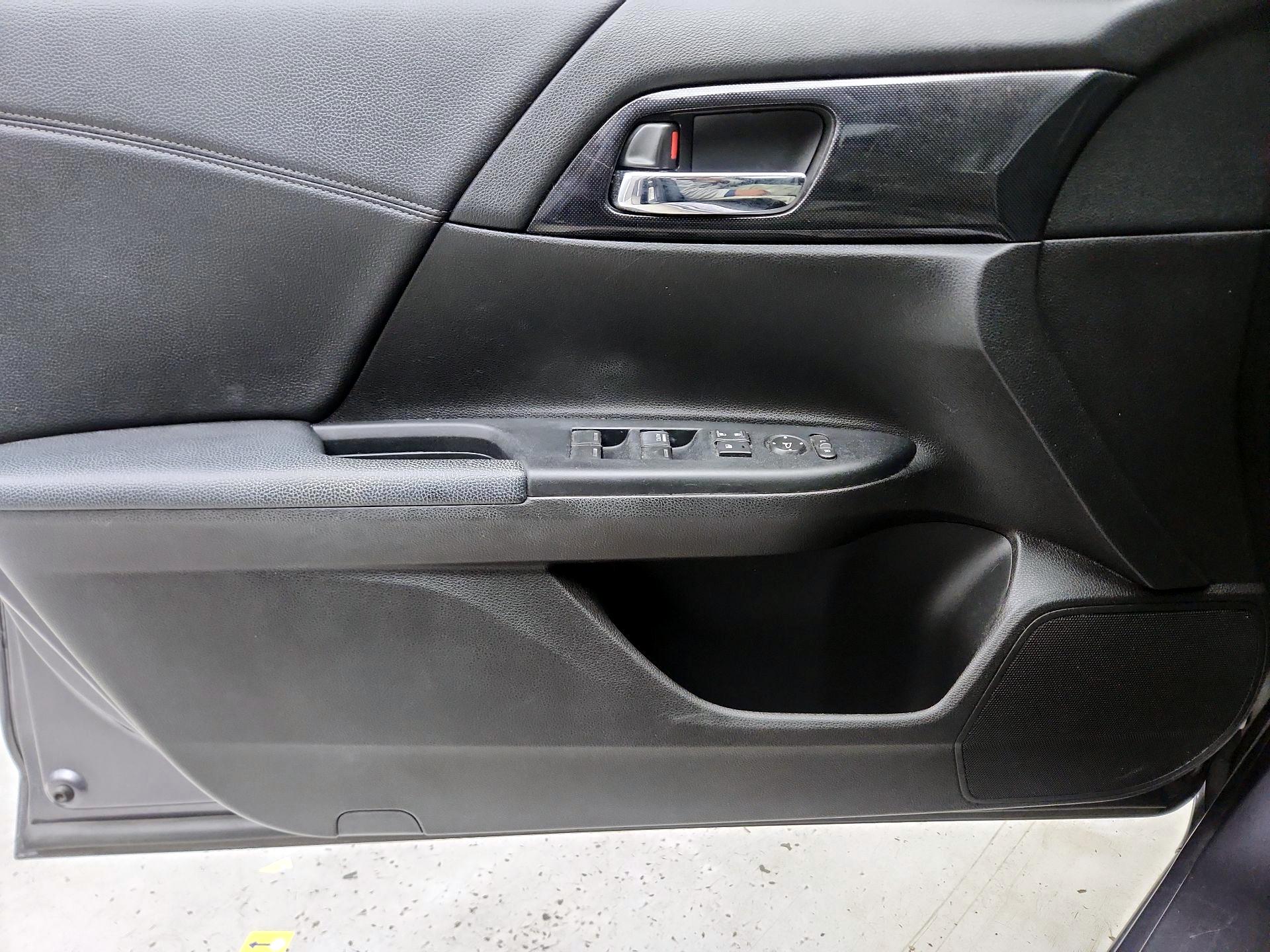 Thumbnail: 2014 Honda Accord - 12