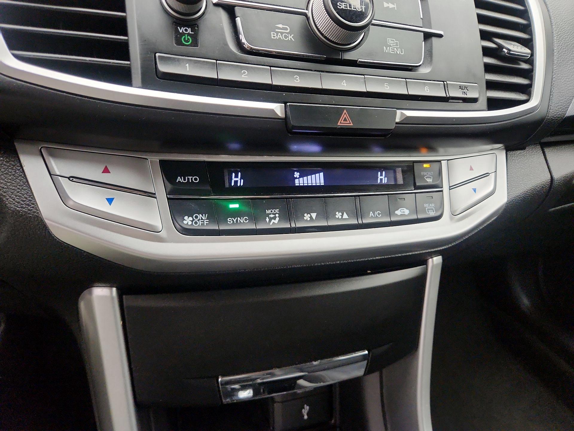 Thumbnail: 2014 Honda Accord - 16