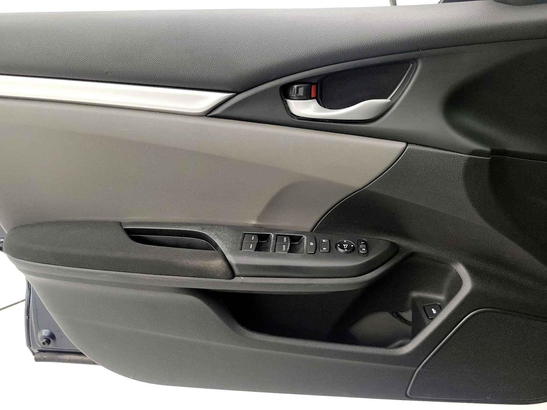 Thumbnail: 2018 Honda Civic - 12