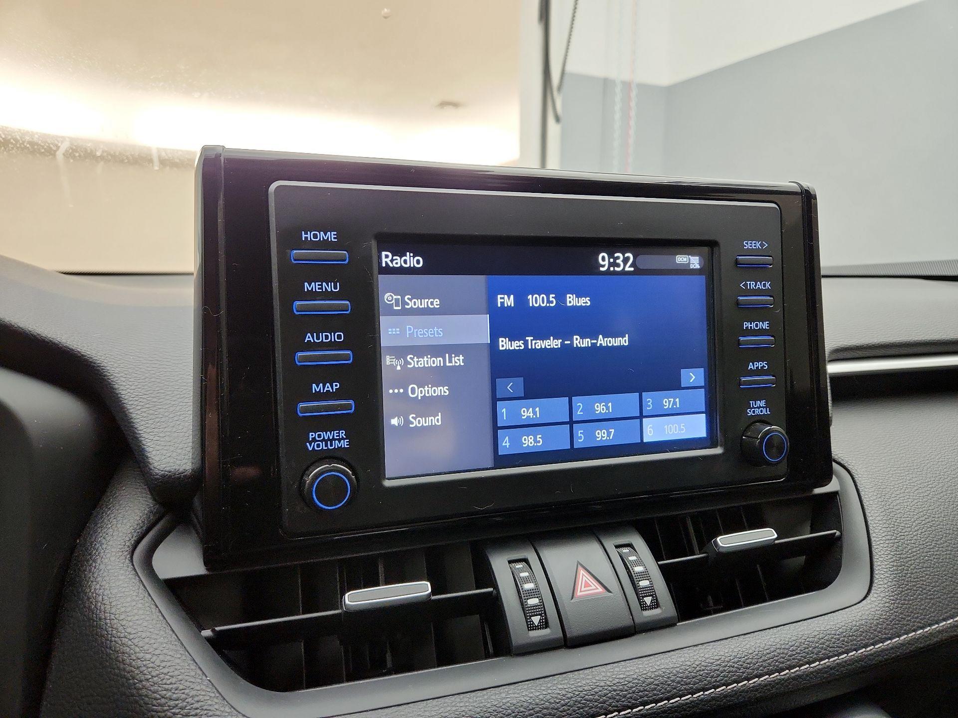 Thumbnail: 2019 Toyota RAV4 - 15