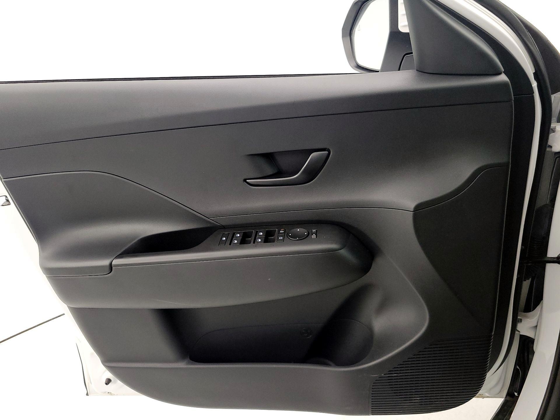 Thumbnail: 2025 Hyundai Kona - 12