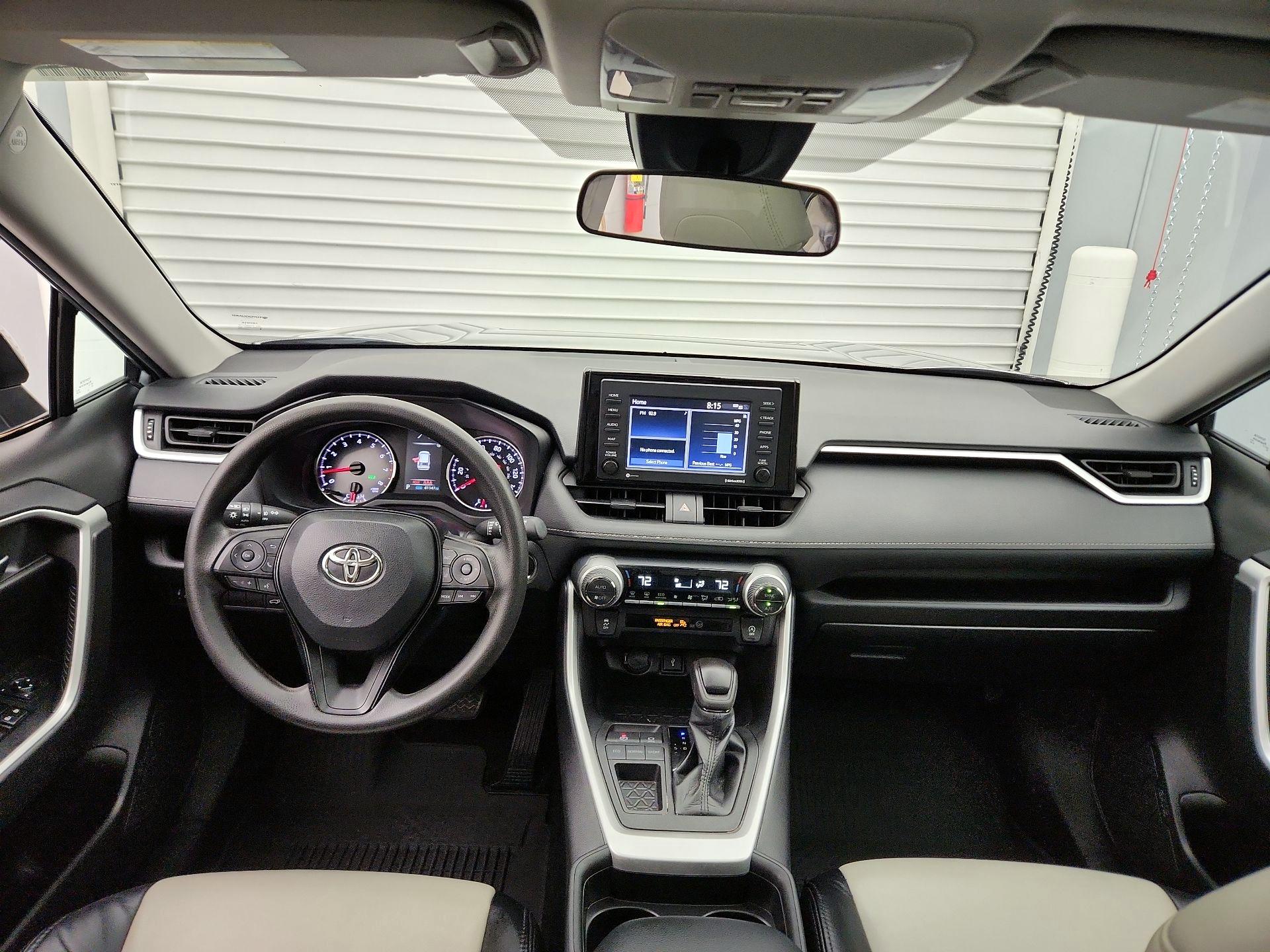 Thumbnail: 2021 Toyota RAV4 - 9