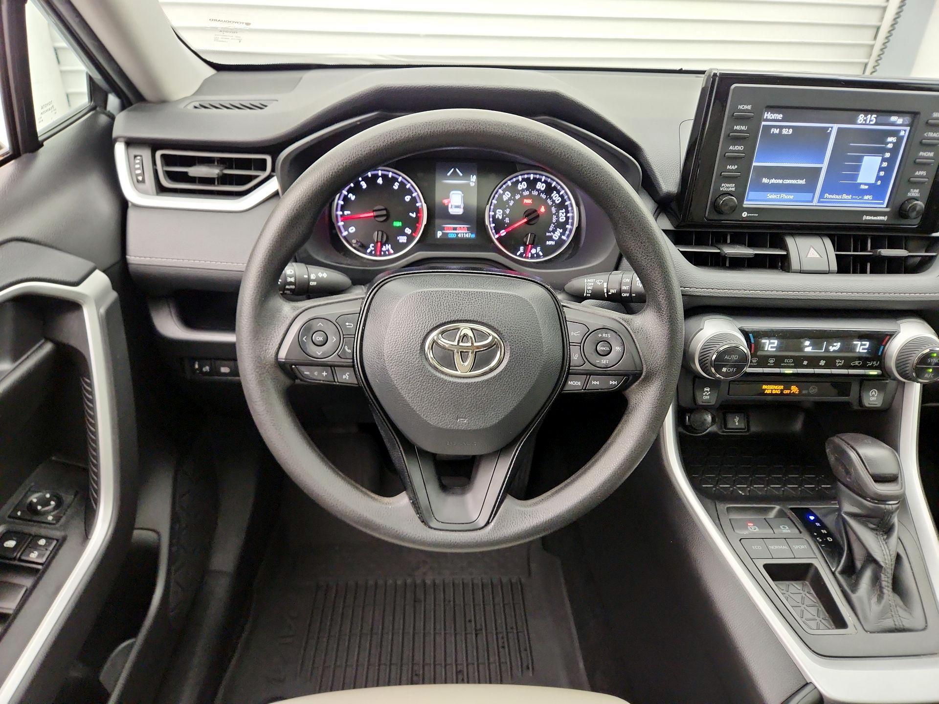 Thumbnail: 2021 Toyota RAV4 - 10