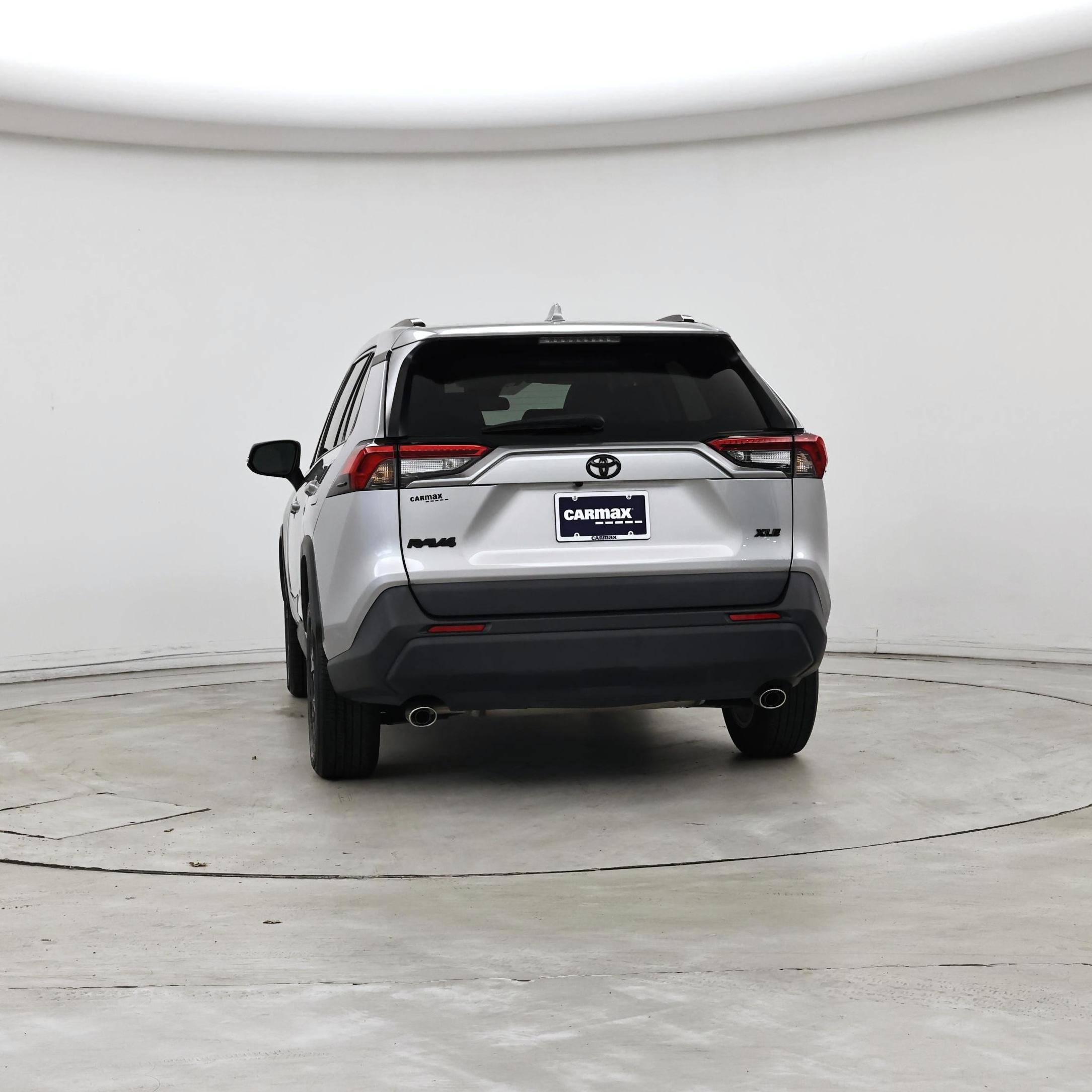 Thumbnail: 2021 Toyota RAV4 - 6