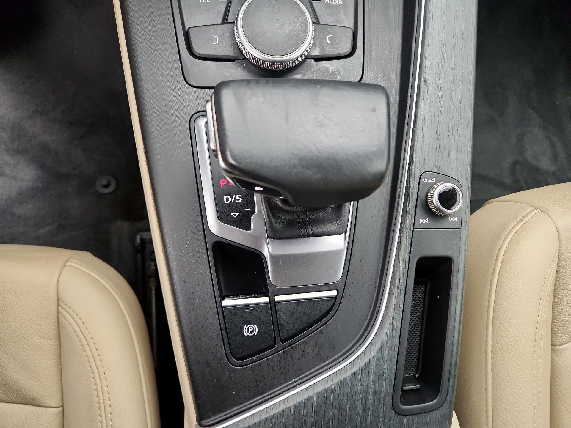 Thumbnail: 2017 Audi A4 - 17