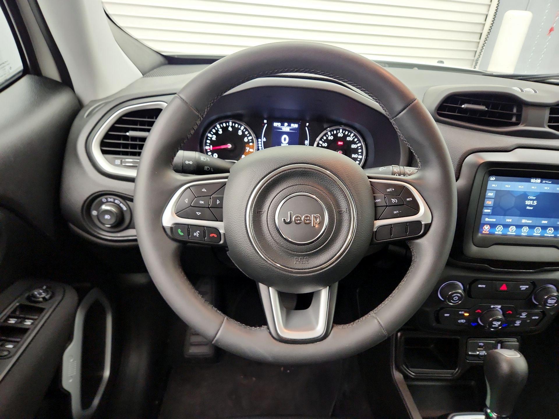 Thumbnail: 2020 Jeep Renegade - 10