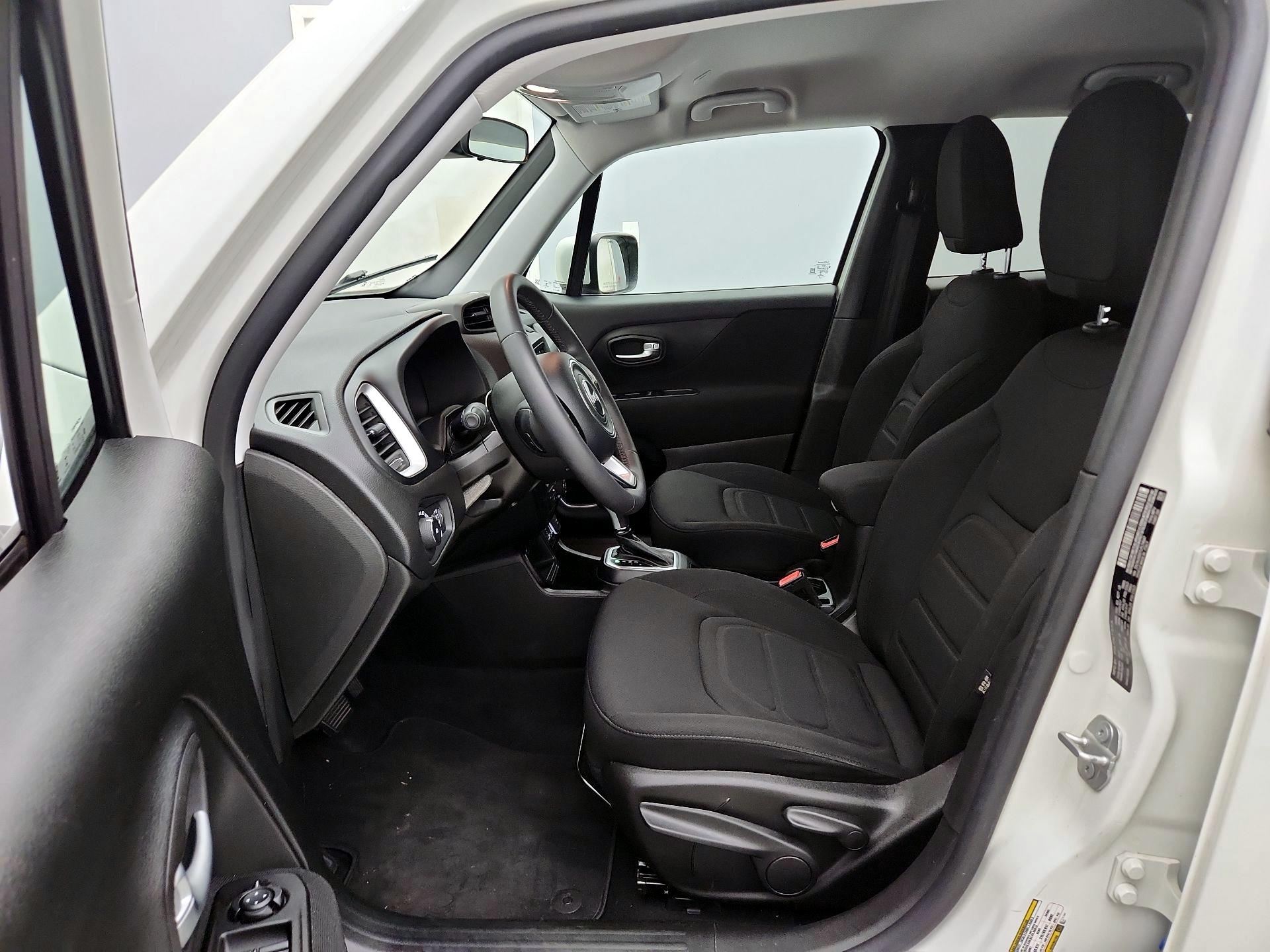 Thumbnail: 2020 Jeep Renegade - 11