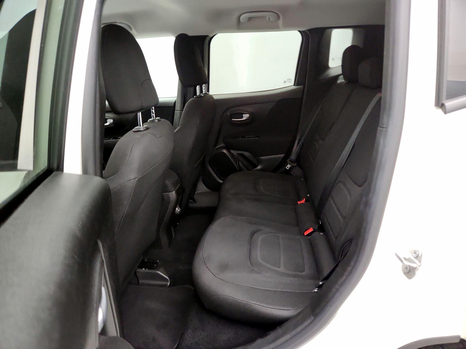 Thumbnail: 2020 Jeep Renegade - 19