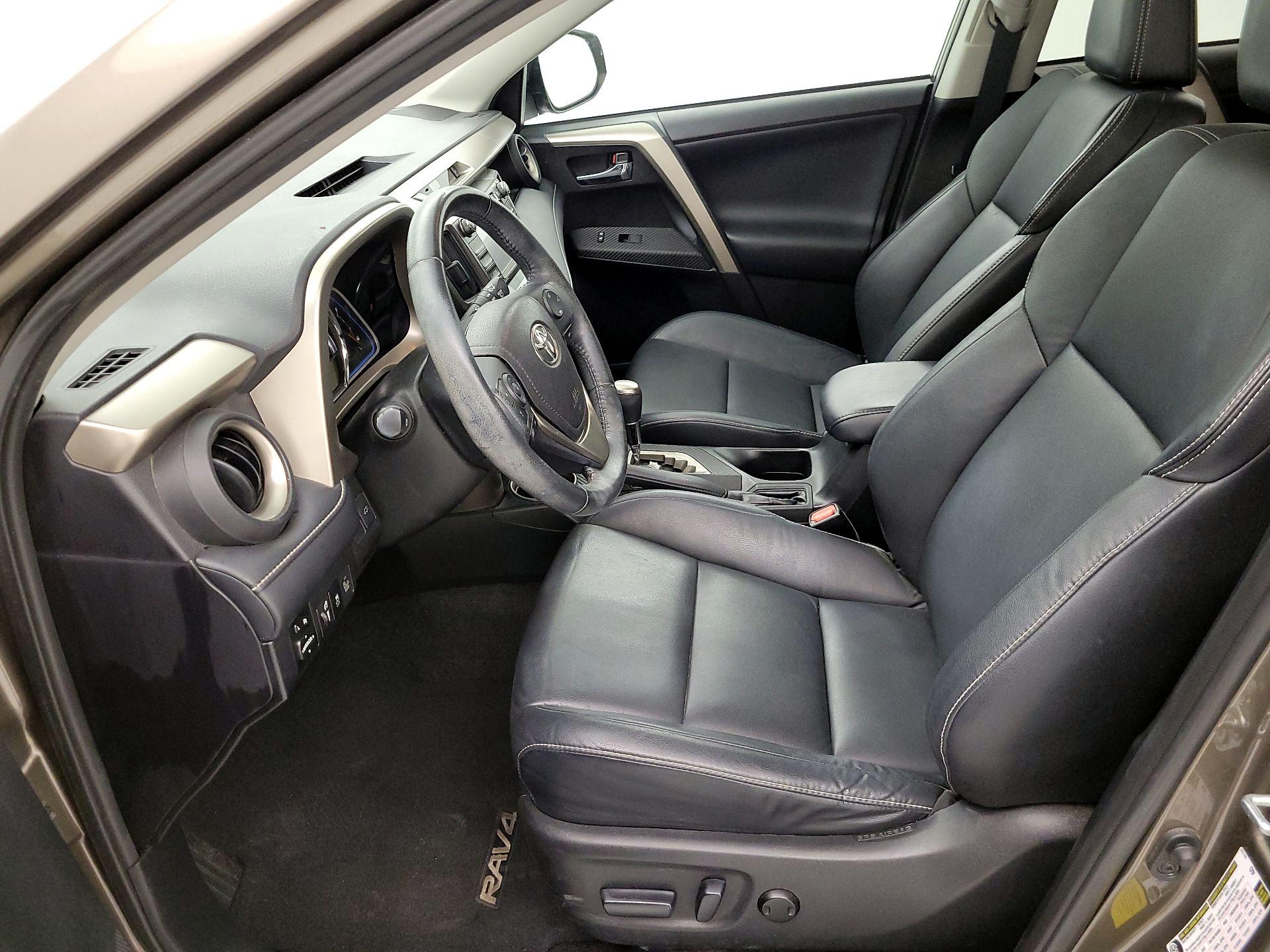 Thumbnail: 2014 Toyota RAV4 - 11