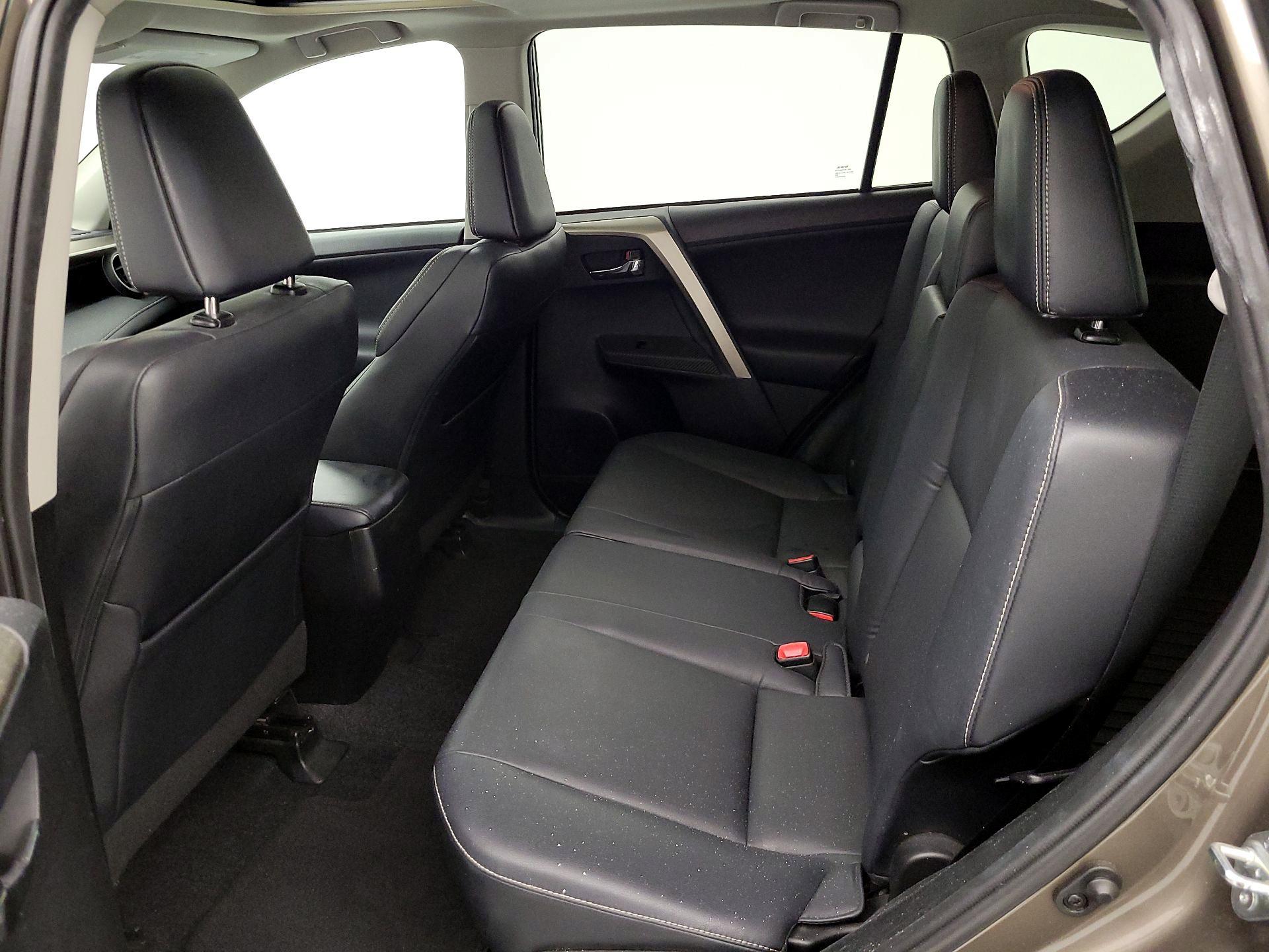 Thumbnail: 2014 Toyota RAV4 - 20