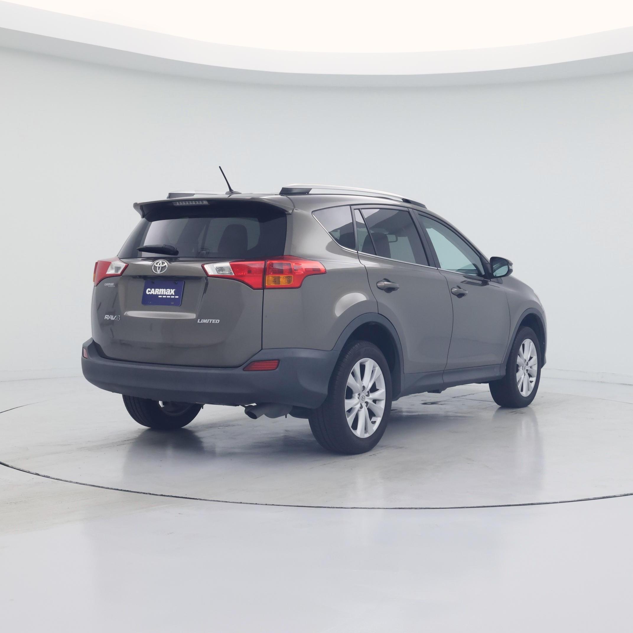 Thumbnail: 2014 Toyota RAV4 - 8