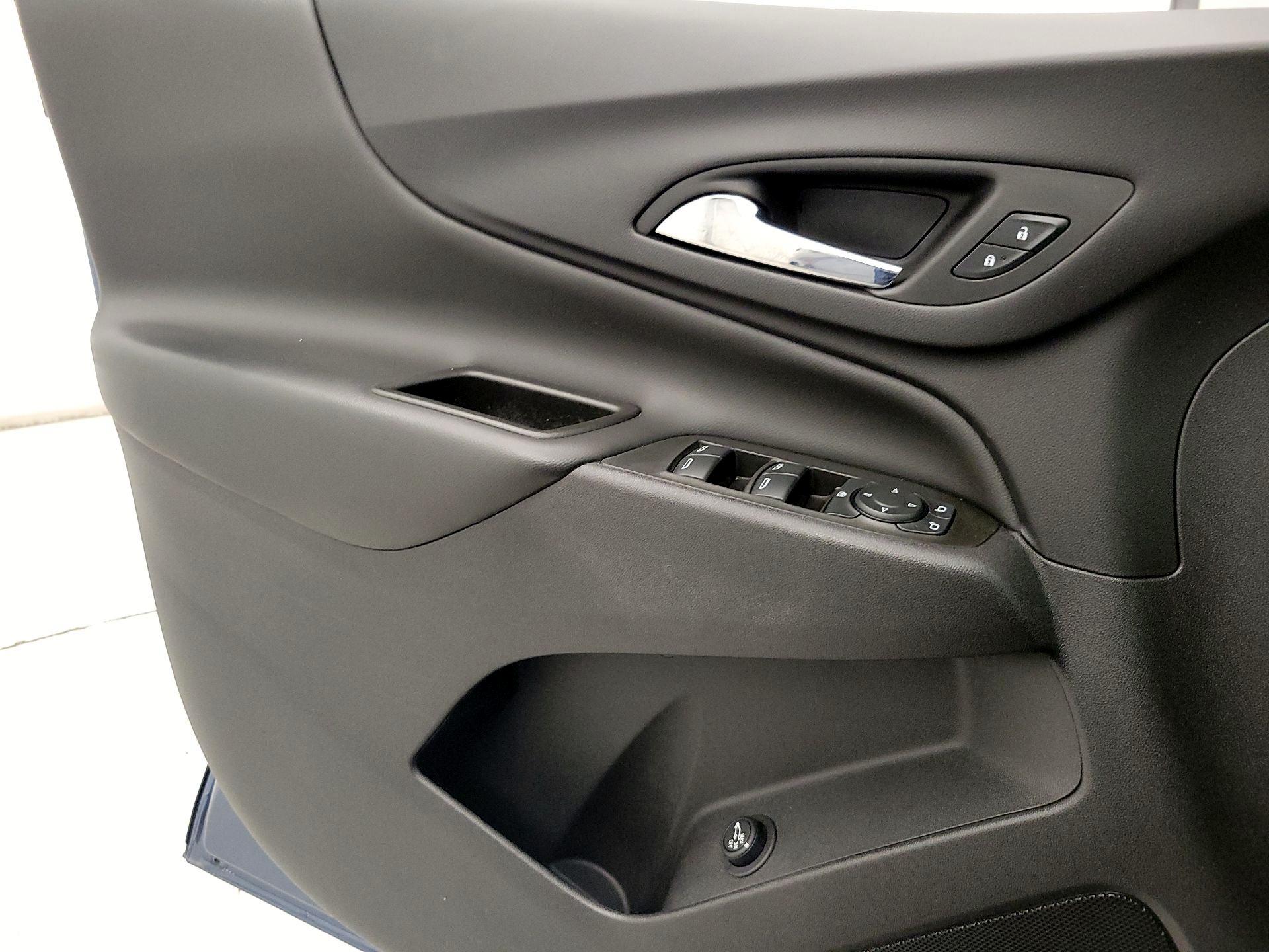 Thumbnail: 2024 Chevrolet Equinox - 12