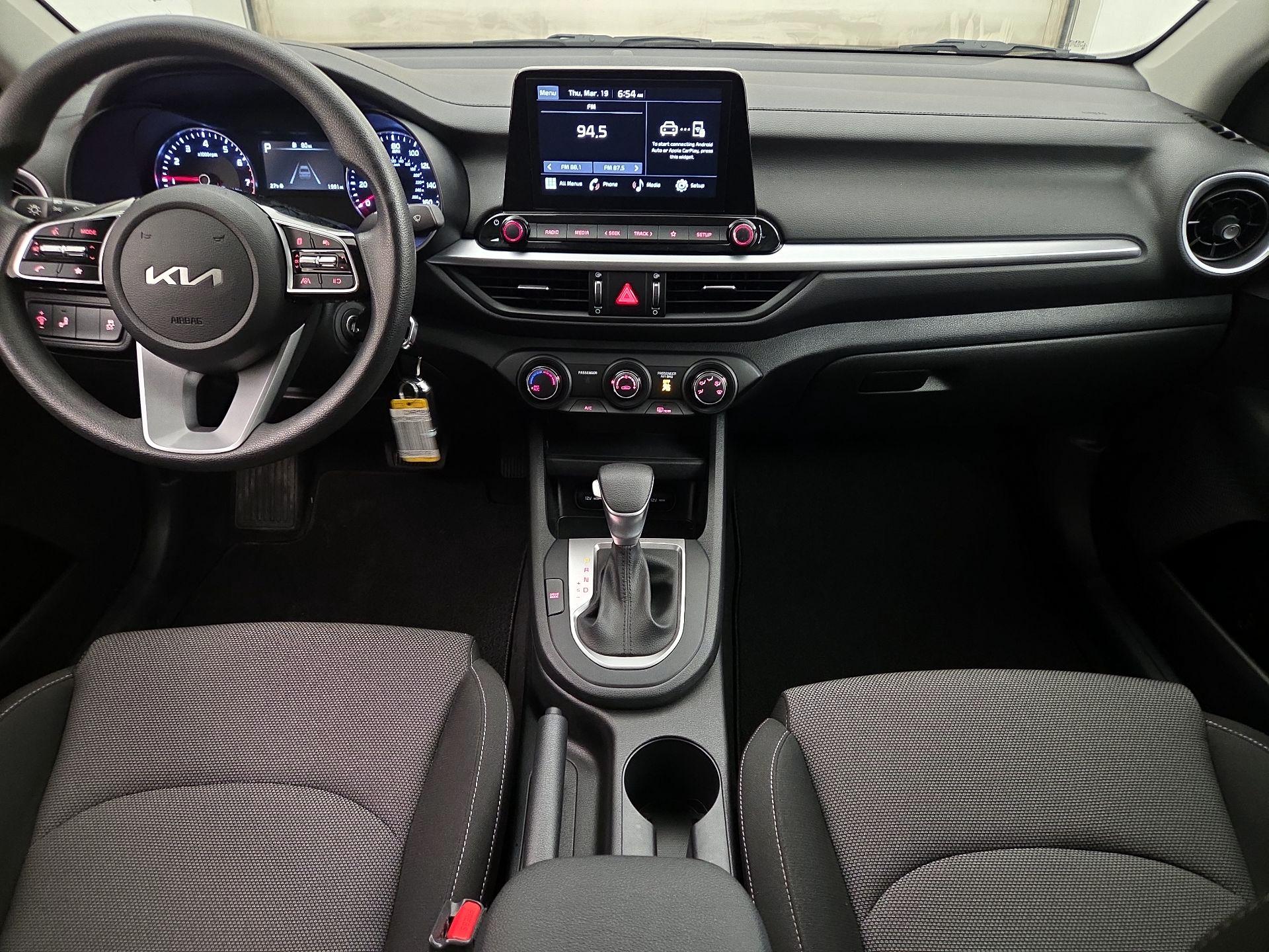 Thumbnail: 2023 Kia Forte - 9