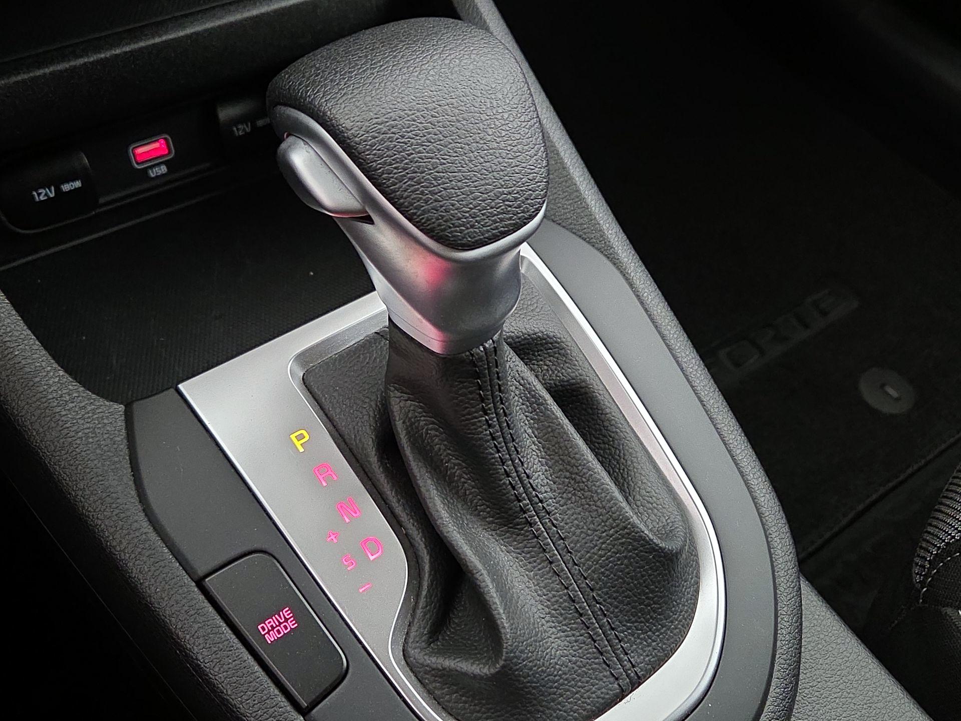 Thumbnail: 2023 Kia Forte - 17