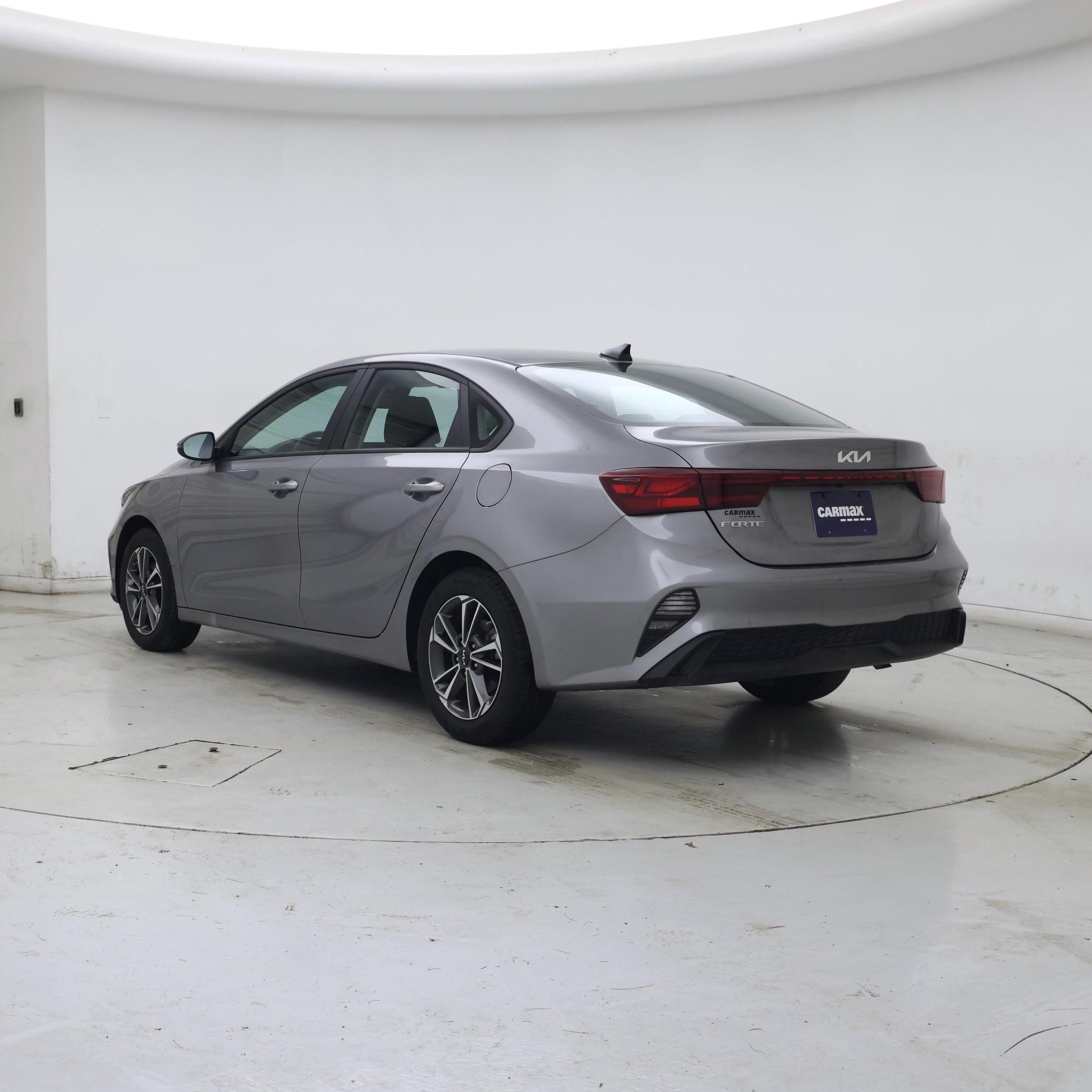 Thumbnail: 2023 Kia Forte - 2