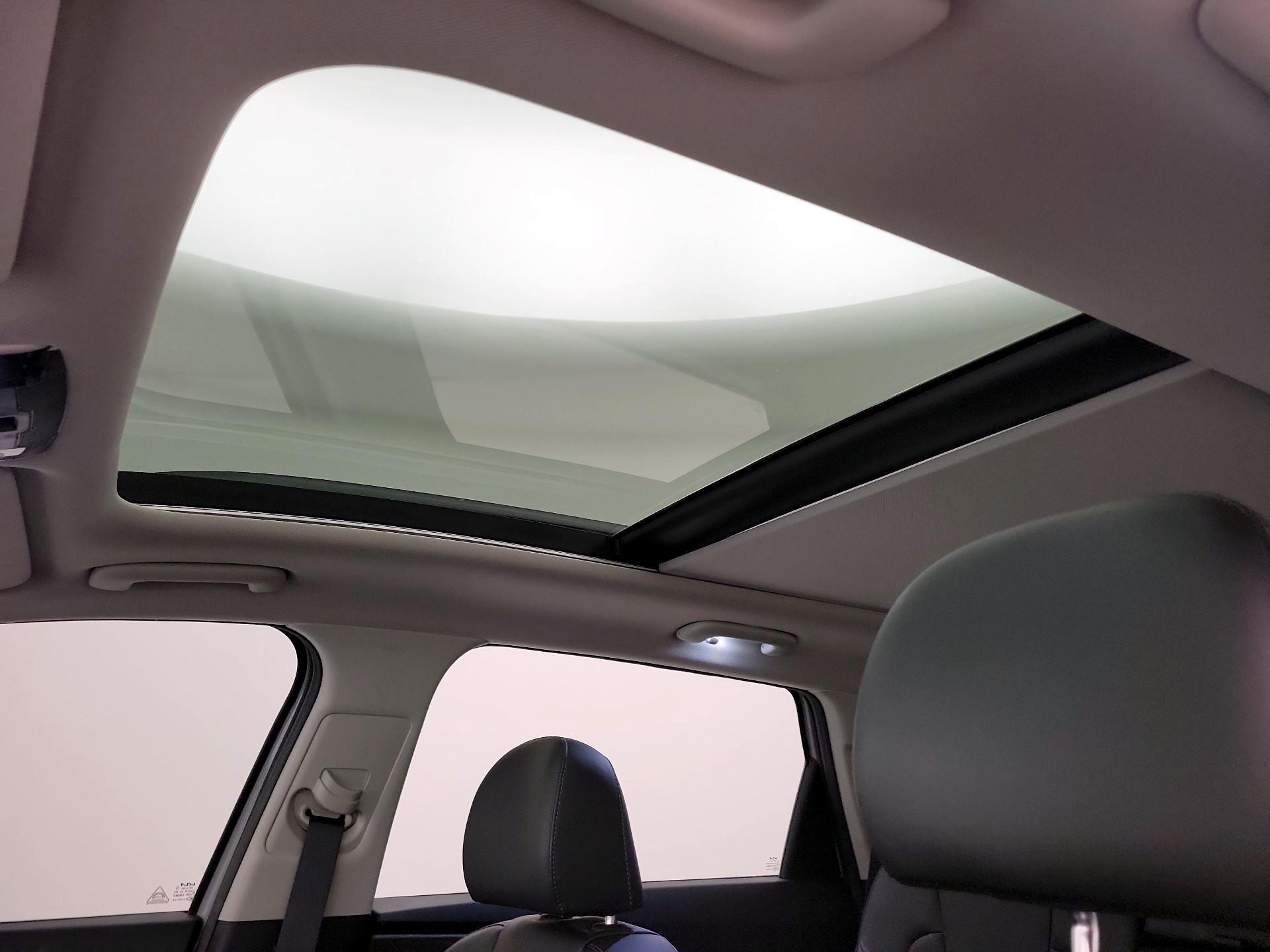 Thumbnail: 2023 Kia Sorento - 19