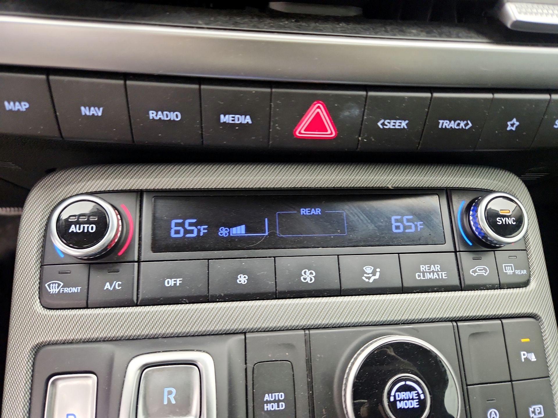 Thumbnail: 2023 Hyundai Palisade - 16