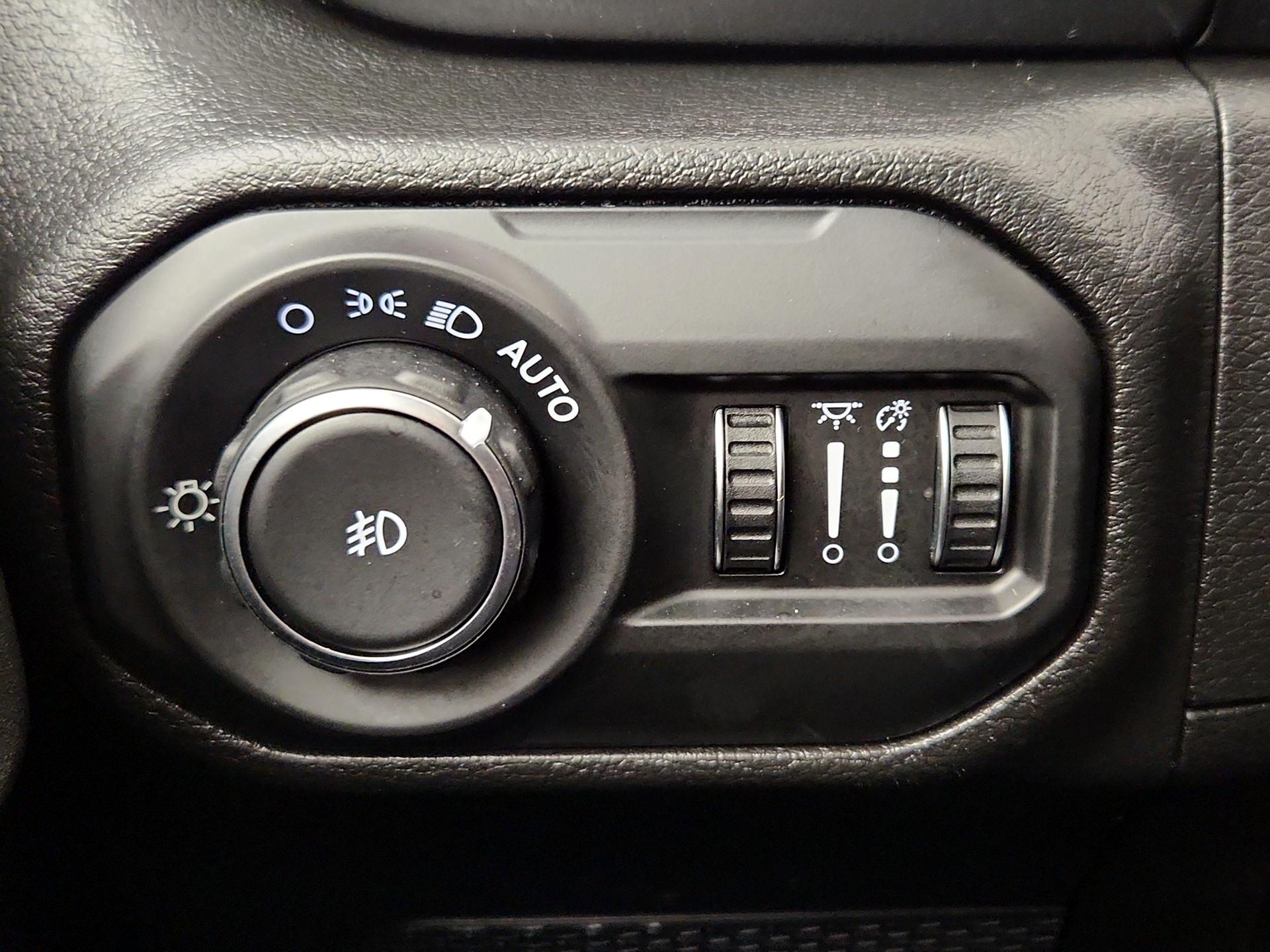 Thumbnail: 2022 Jeep Wrangler - 13