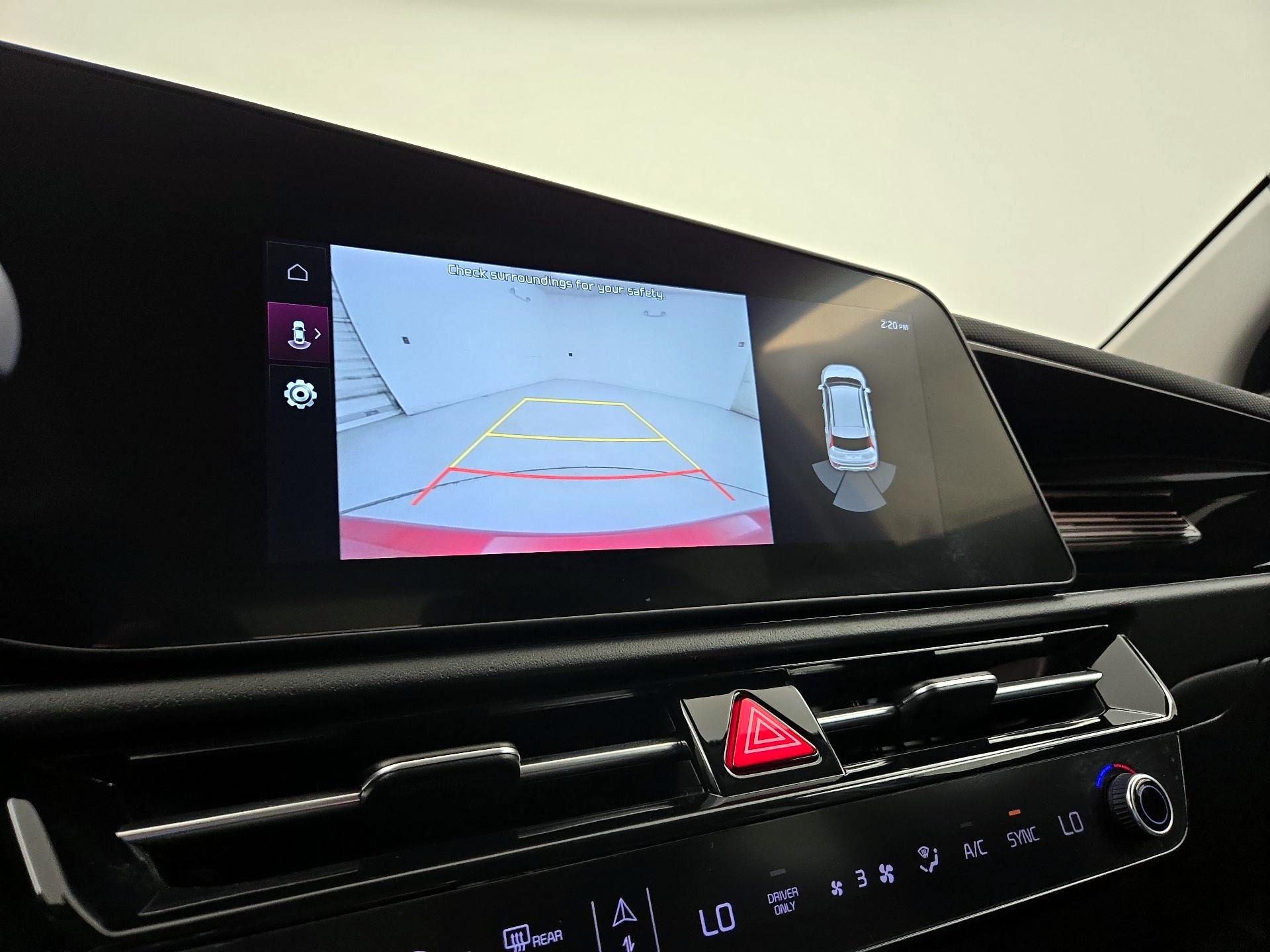 Thumbnail: 2023 Kia Niro - 15