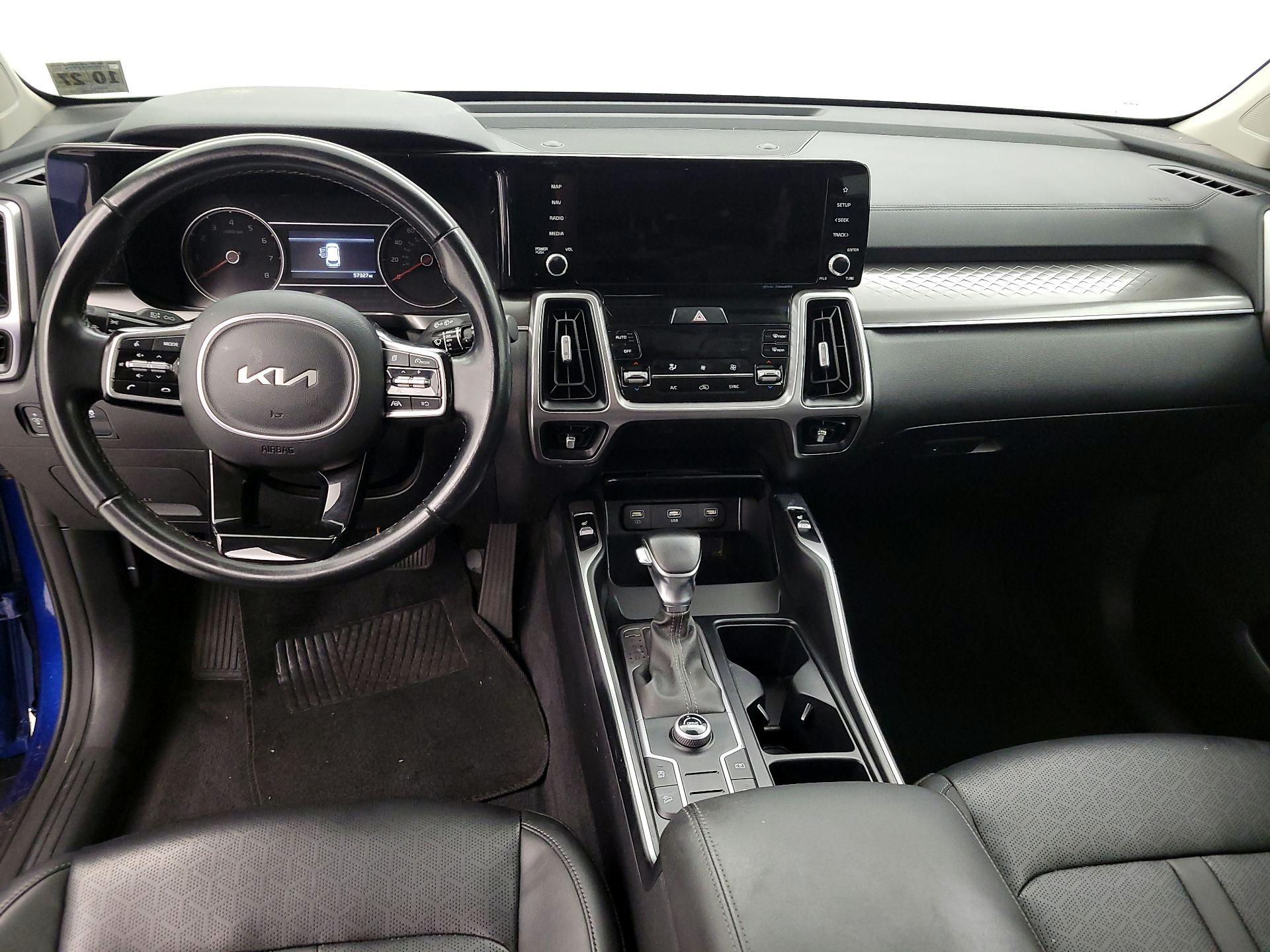 Thumbnail: 2022 Kia Sorento - 9