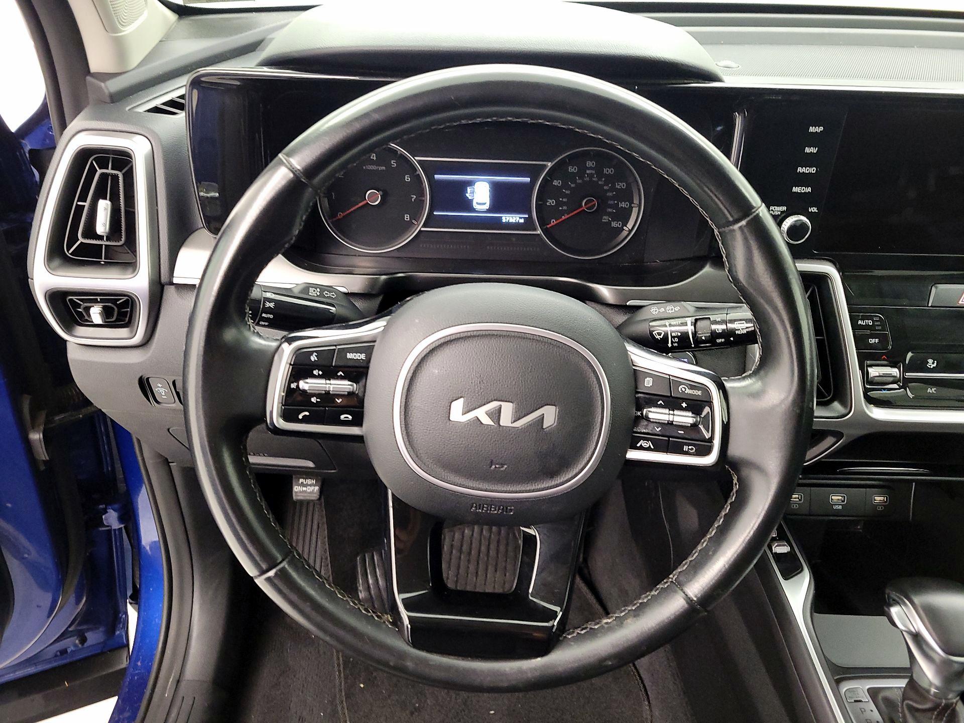 Thumbnail: 2022 Kia Sorento - 10