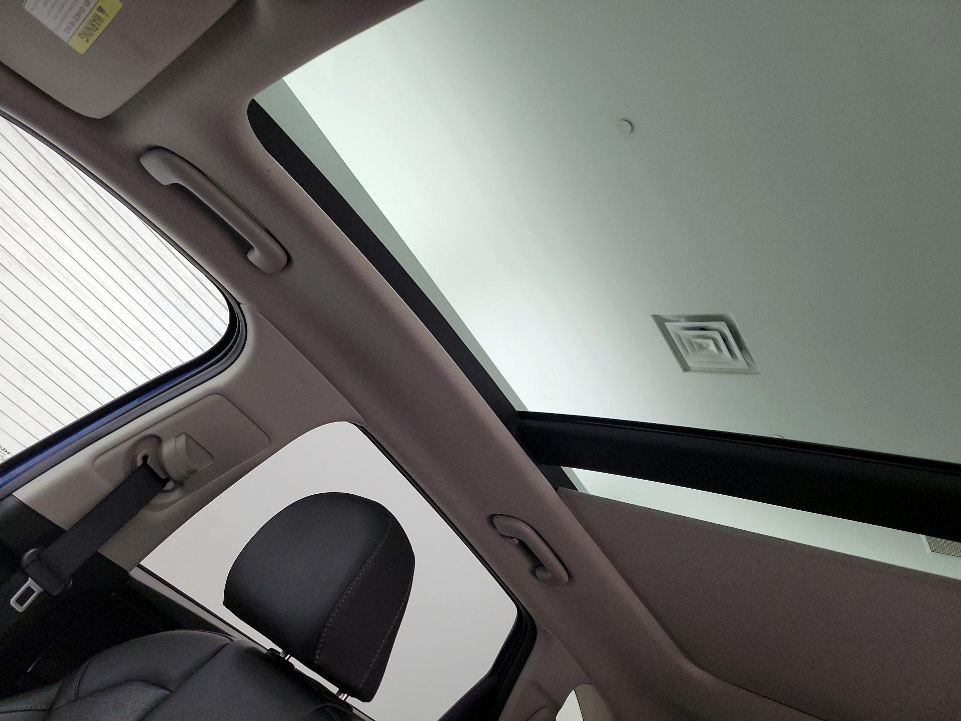 Thumbnail: 2022 Kia Sorento - 20