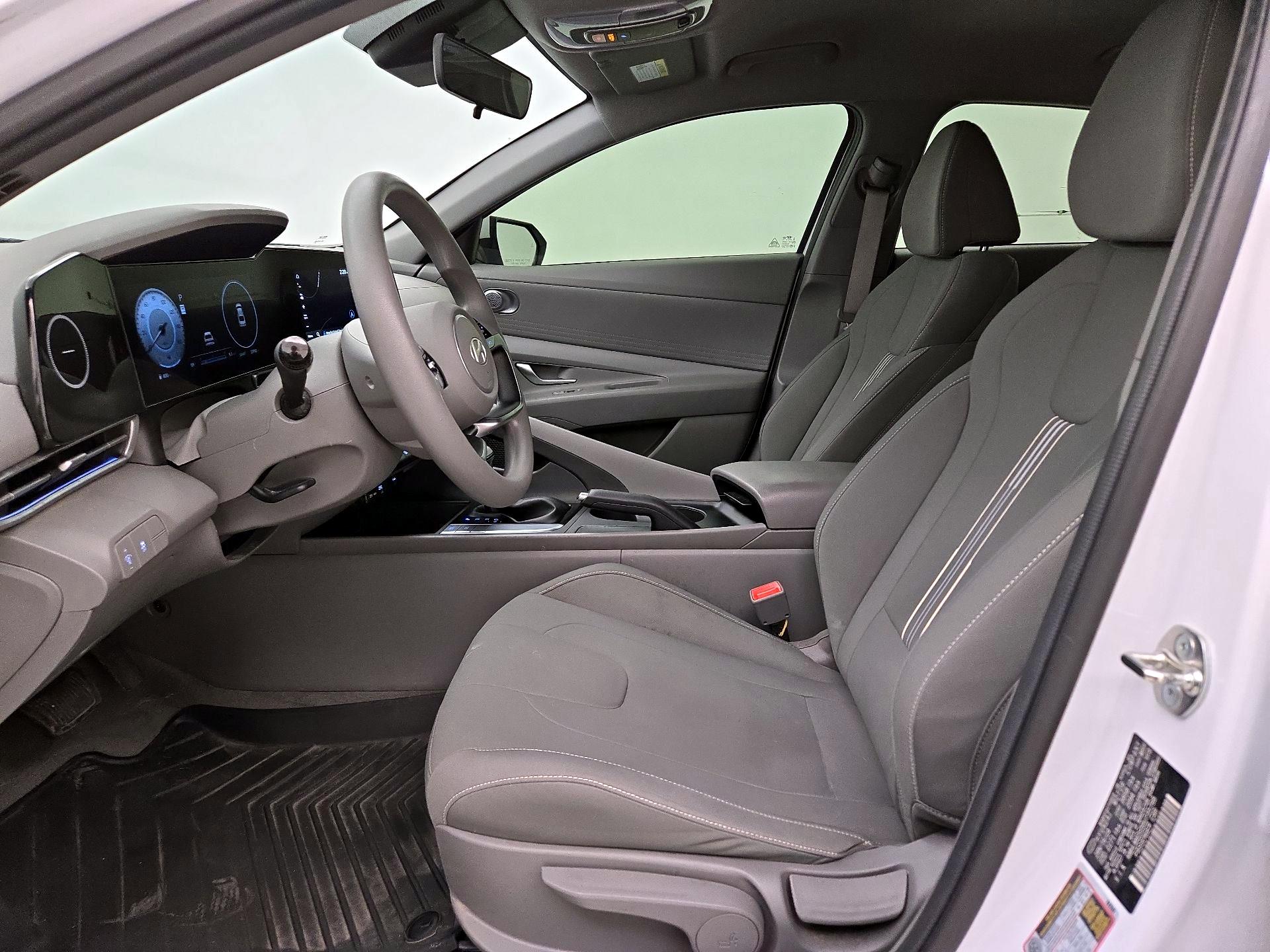 Thumbnail: 2024 Hyundai Elantra - 11