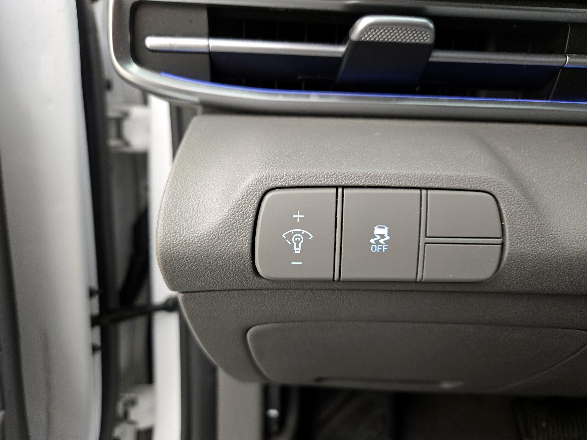 Thumbnail: 2024 Hyundai Elantra - 13