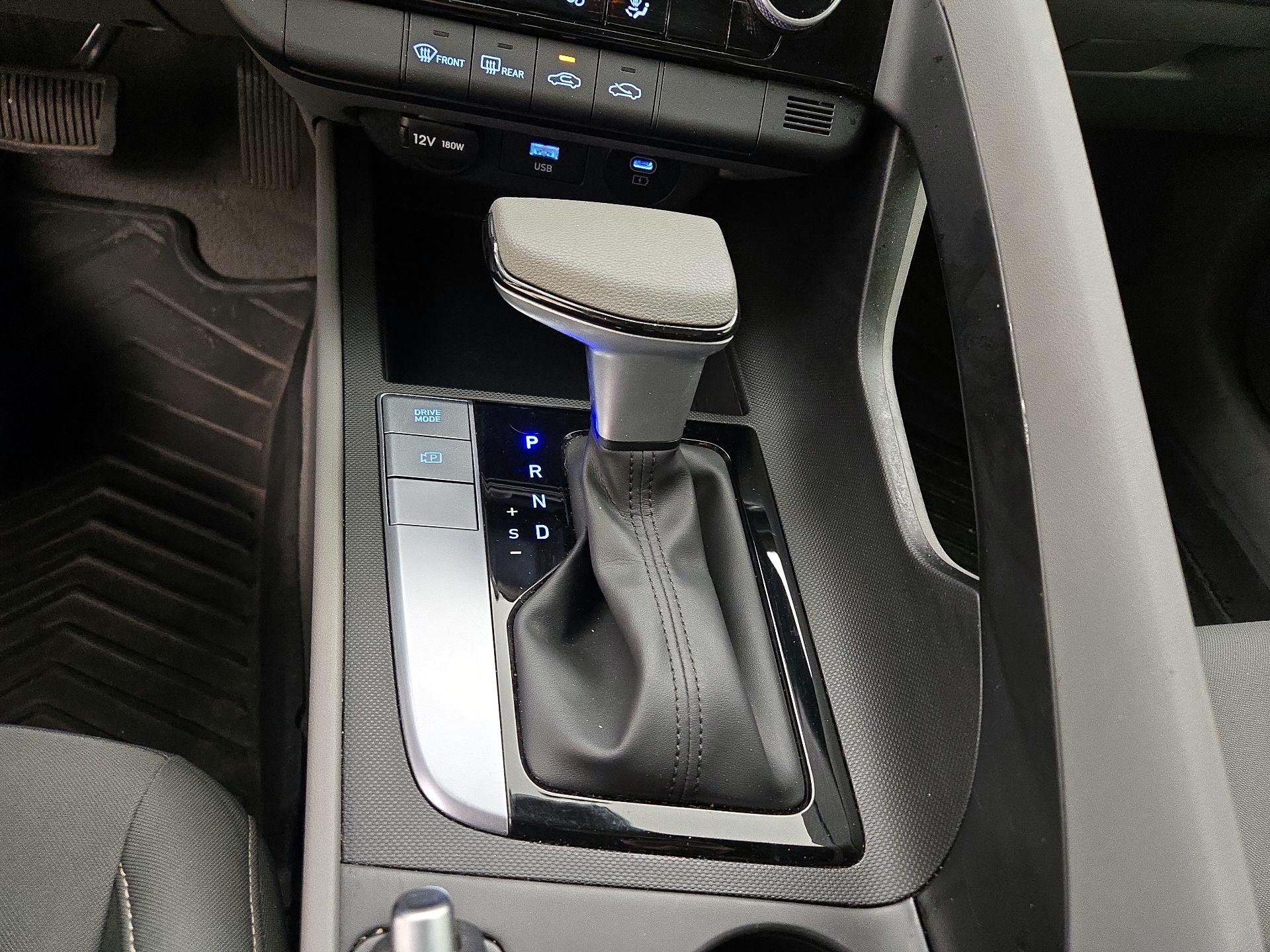 Thumbnail: 2024 Hyundai Elantra - 18