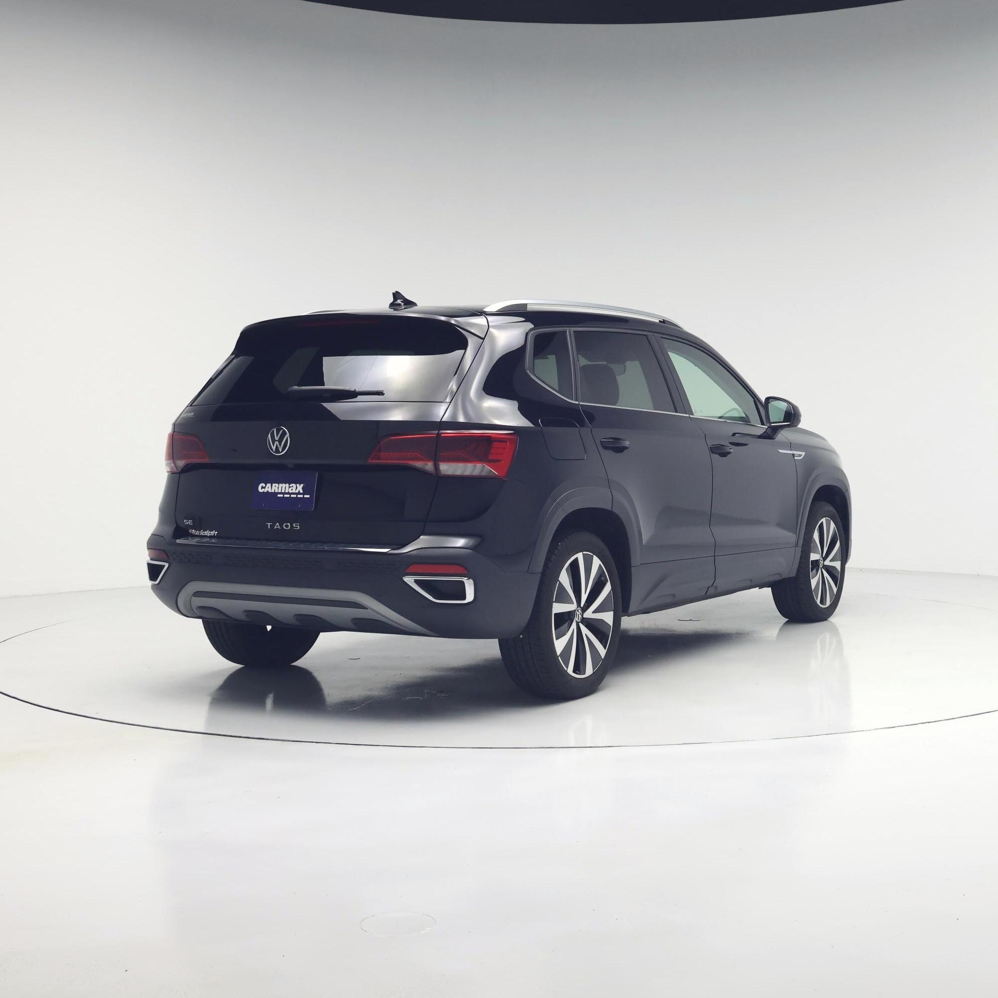 Thumbnail: 2023 Volkswagen Taos - 8