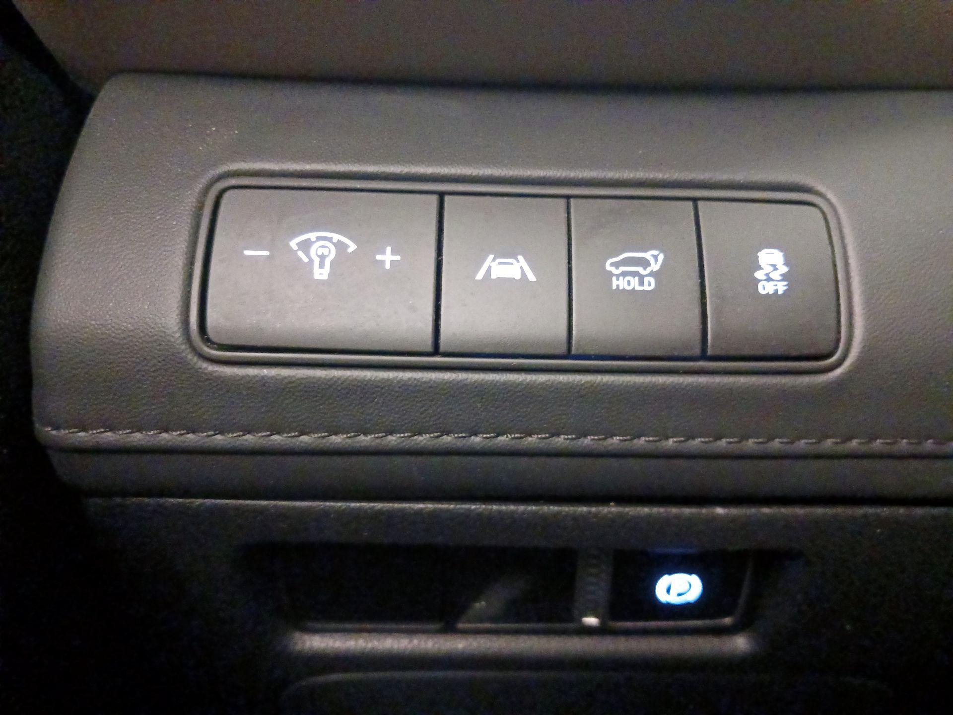 Thumbnail: 2023 Hyundai Santa Fe - 13