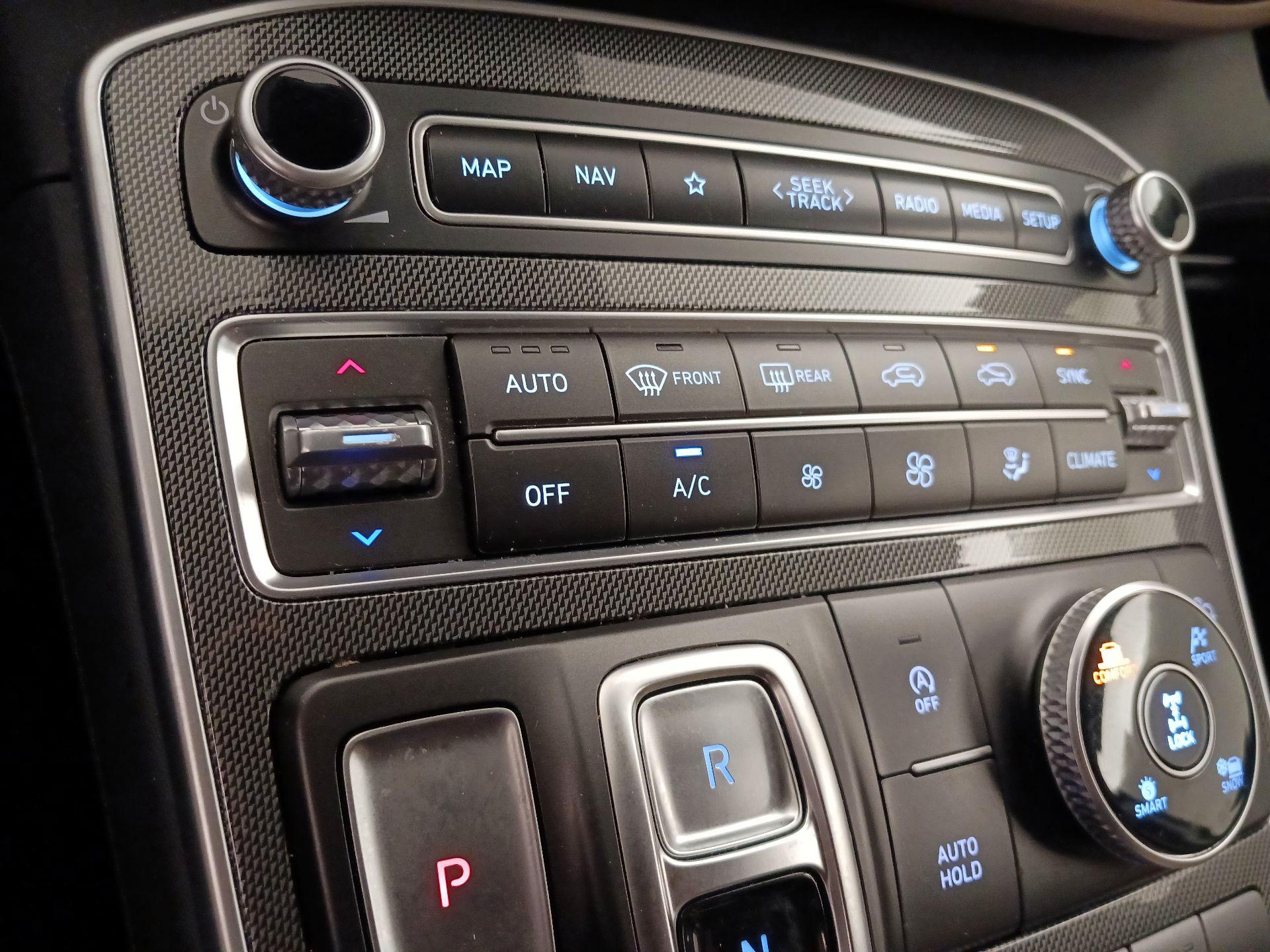 Thumbnail: 2023 Hyundai Santa Fe - 17