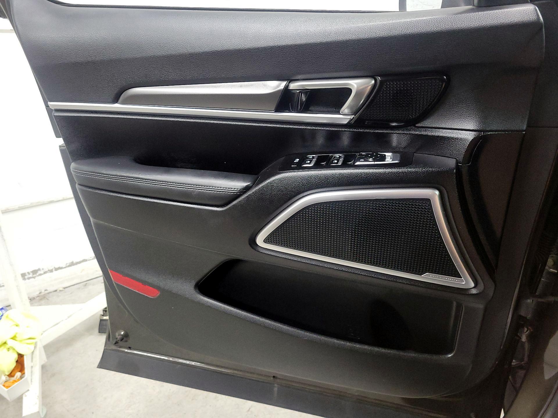 Thumbnail: 2024 Kia Telluride - 12