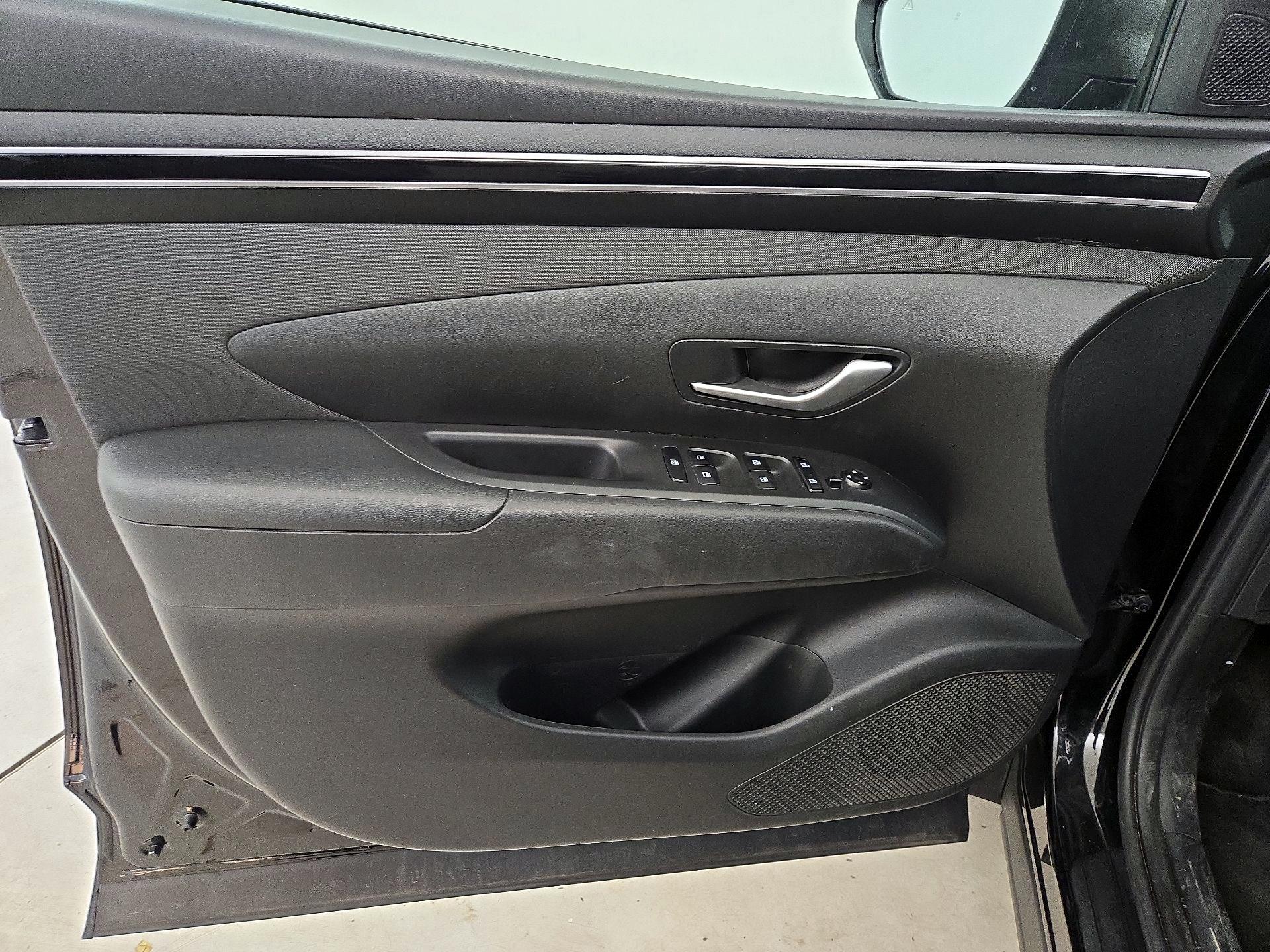 Thumbnail: 2023 Hyundai Tucson - 12