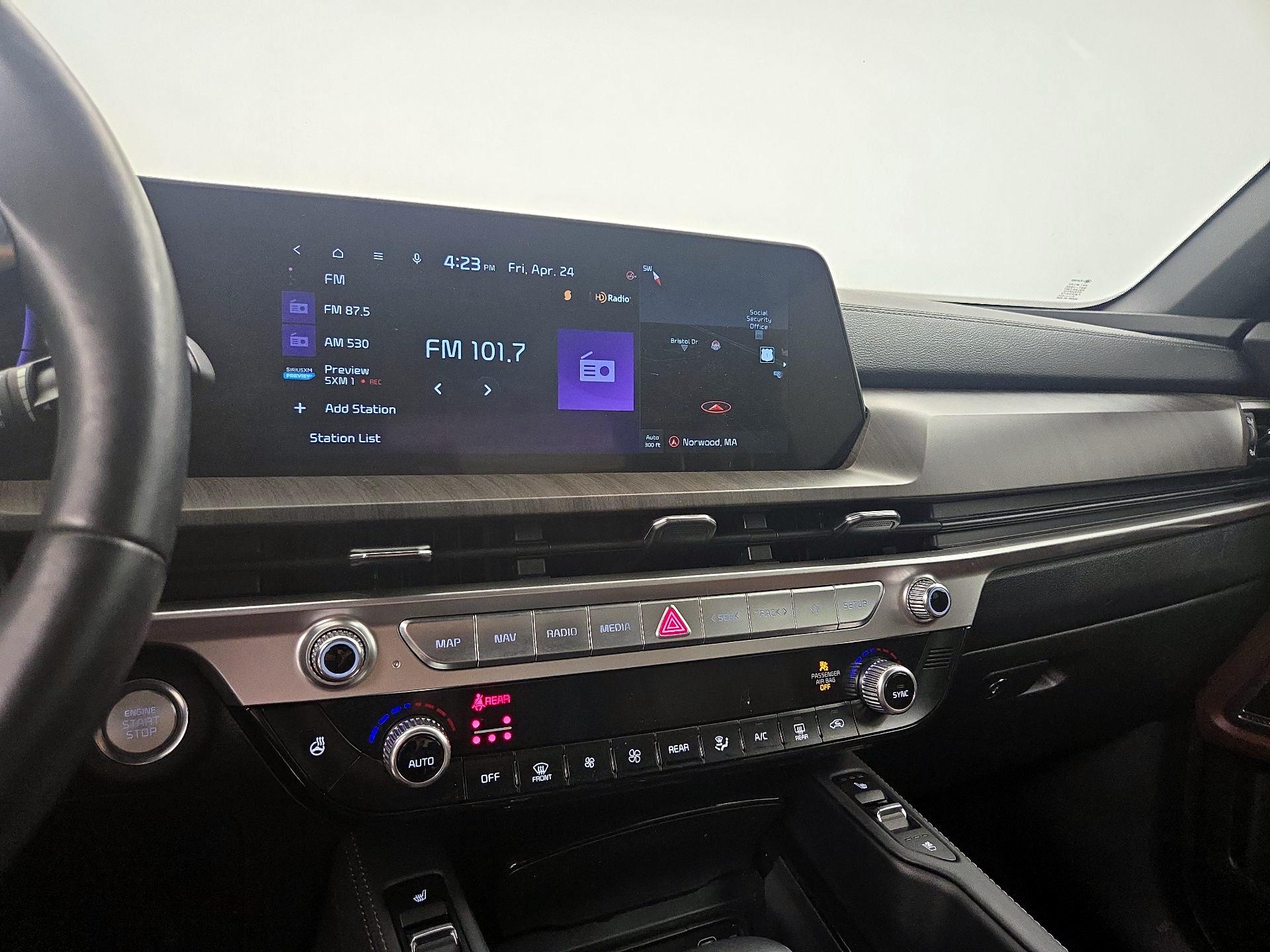 Thumbnail: 2023 Kia Telluride - 16