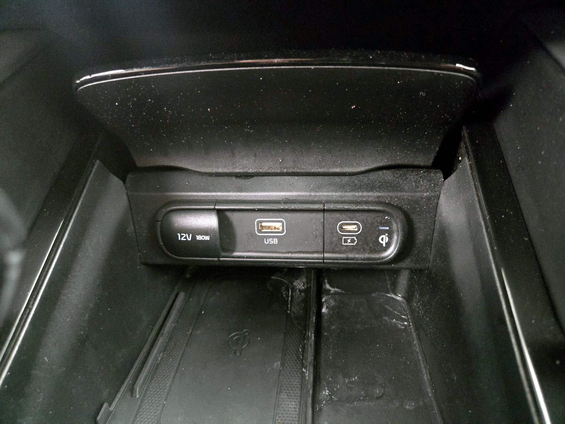 Thumbnail: 2023 Kia Telluride - 19