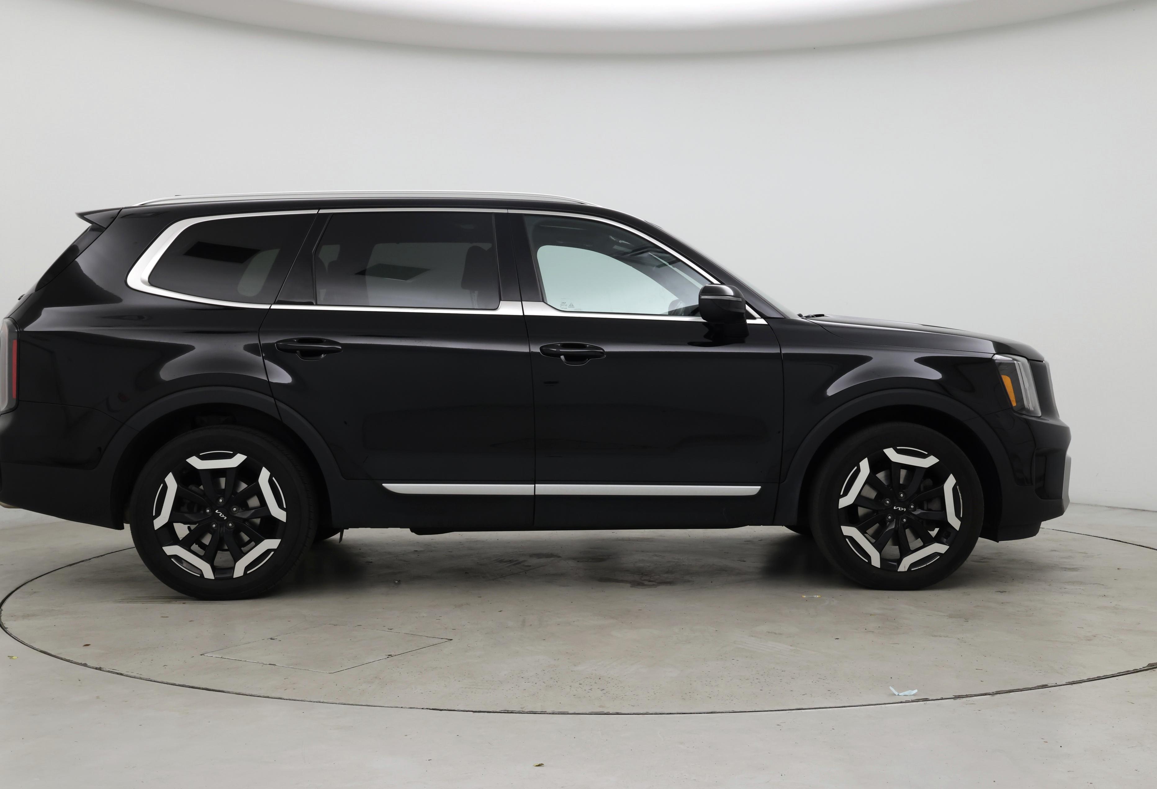 Thumbnail: 2023 Kia Telluride - 7