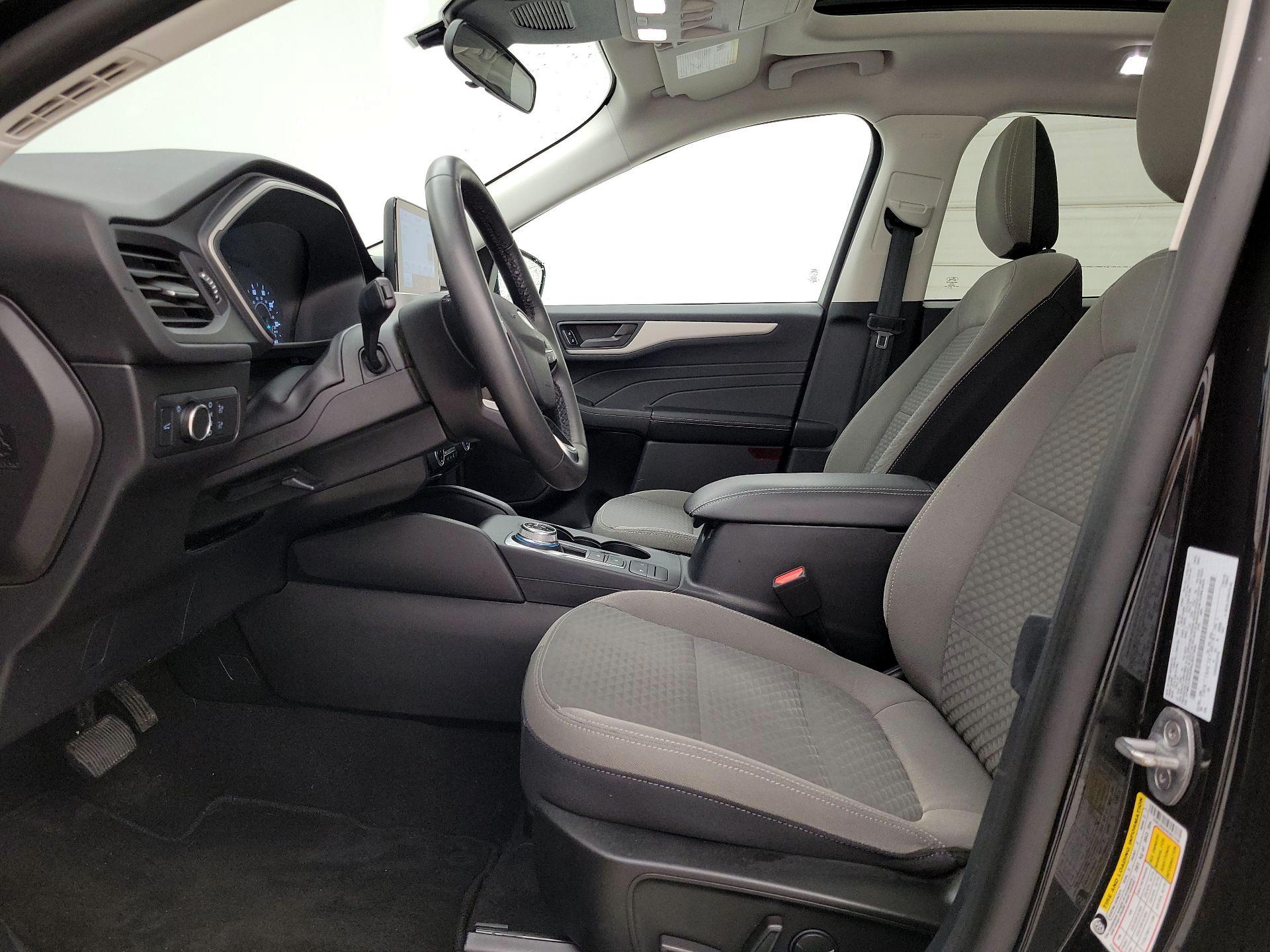 Thumbnail: 2022 Ford Escape - 11