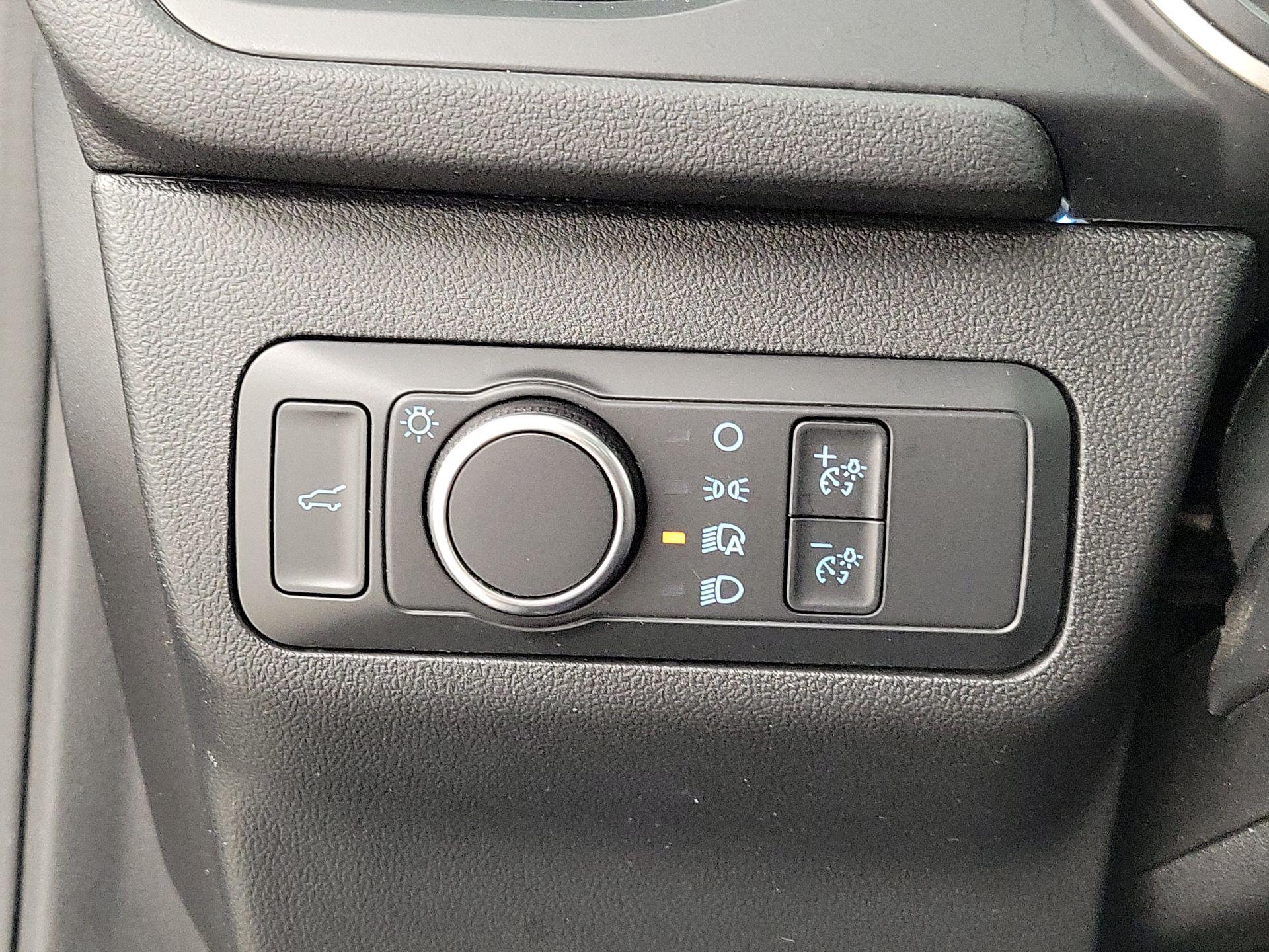 Thumbnail: 2022 Ford Escape - 13