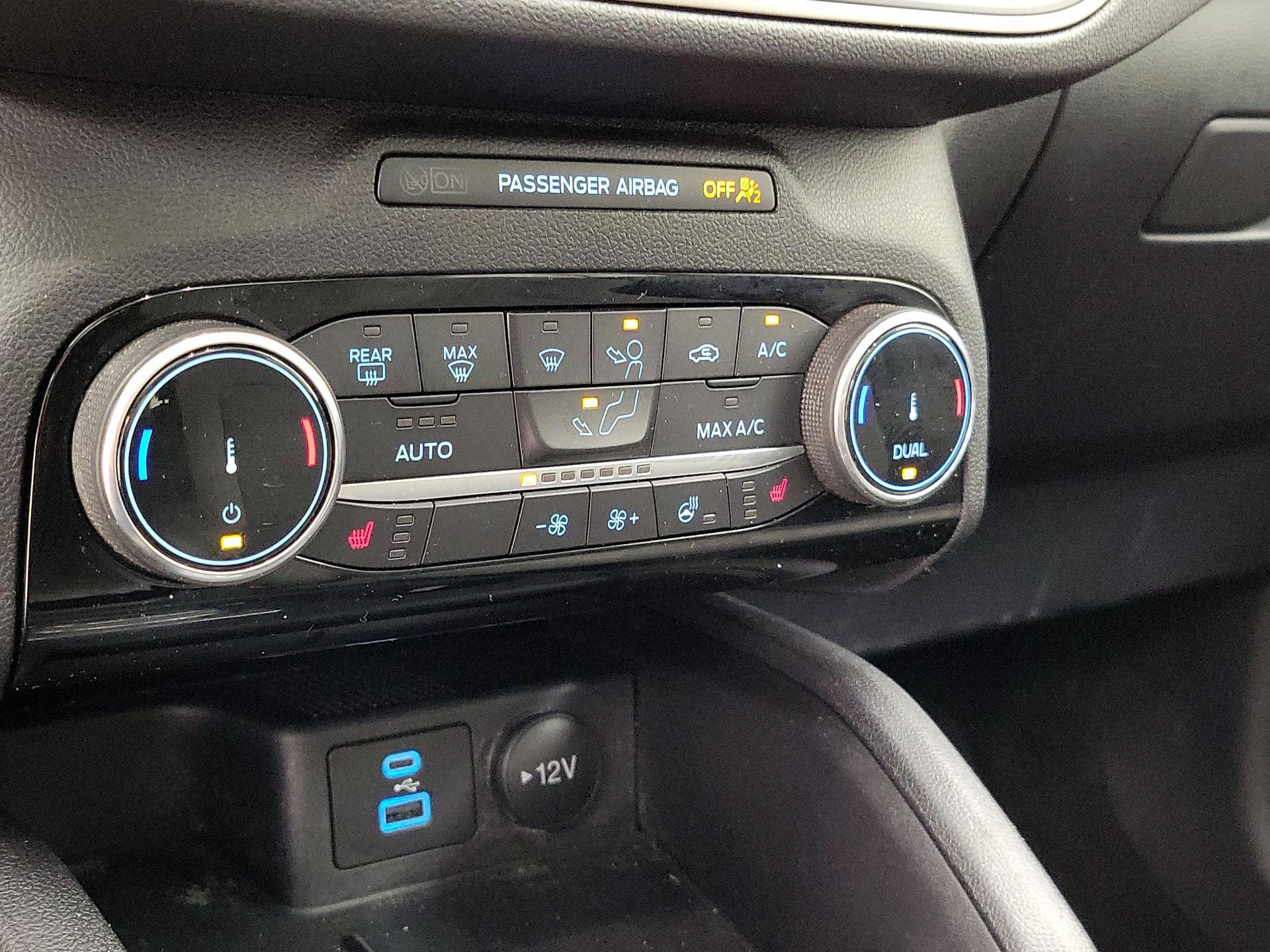 Thumbnail: 2022 Ford Escape - 16