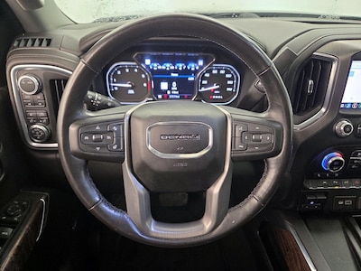 Steering Wheel & Instrument Cluster (On)