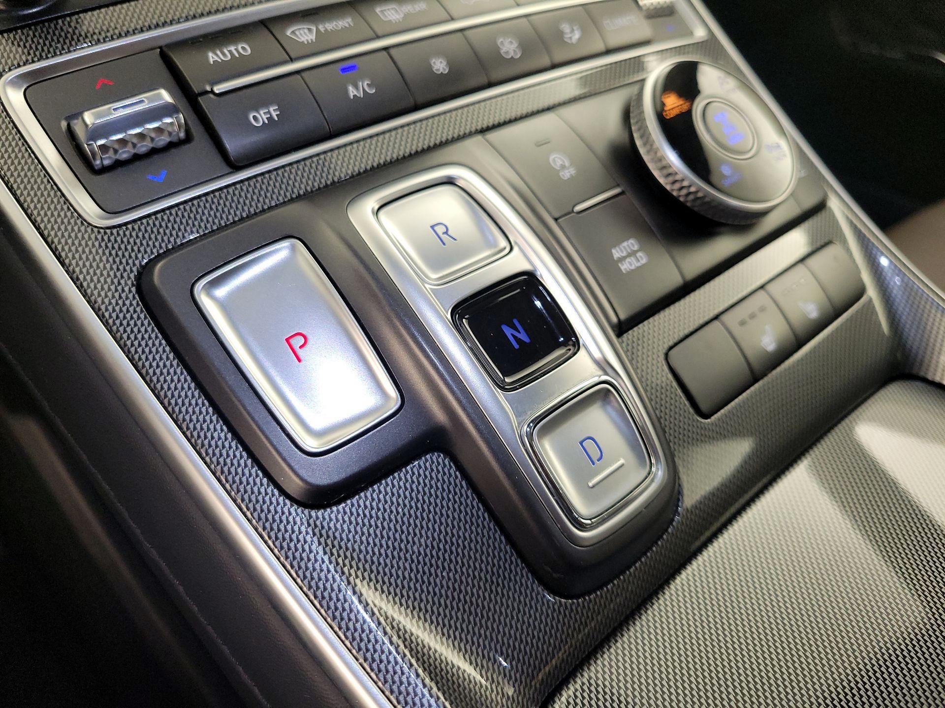 Thumbnail: 2023 Hyundai Santa Fe - 18