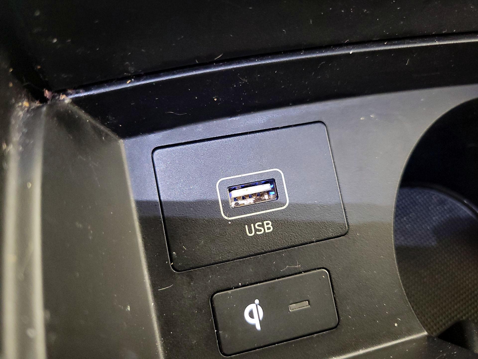 Thumbnail: 2023 Hyundai Santa Fe - 19