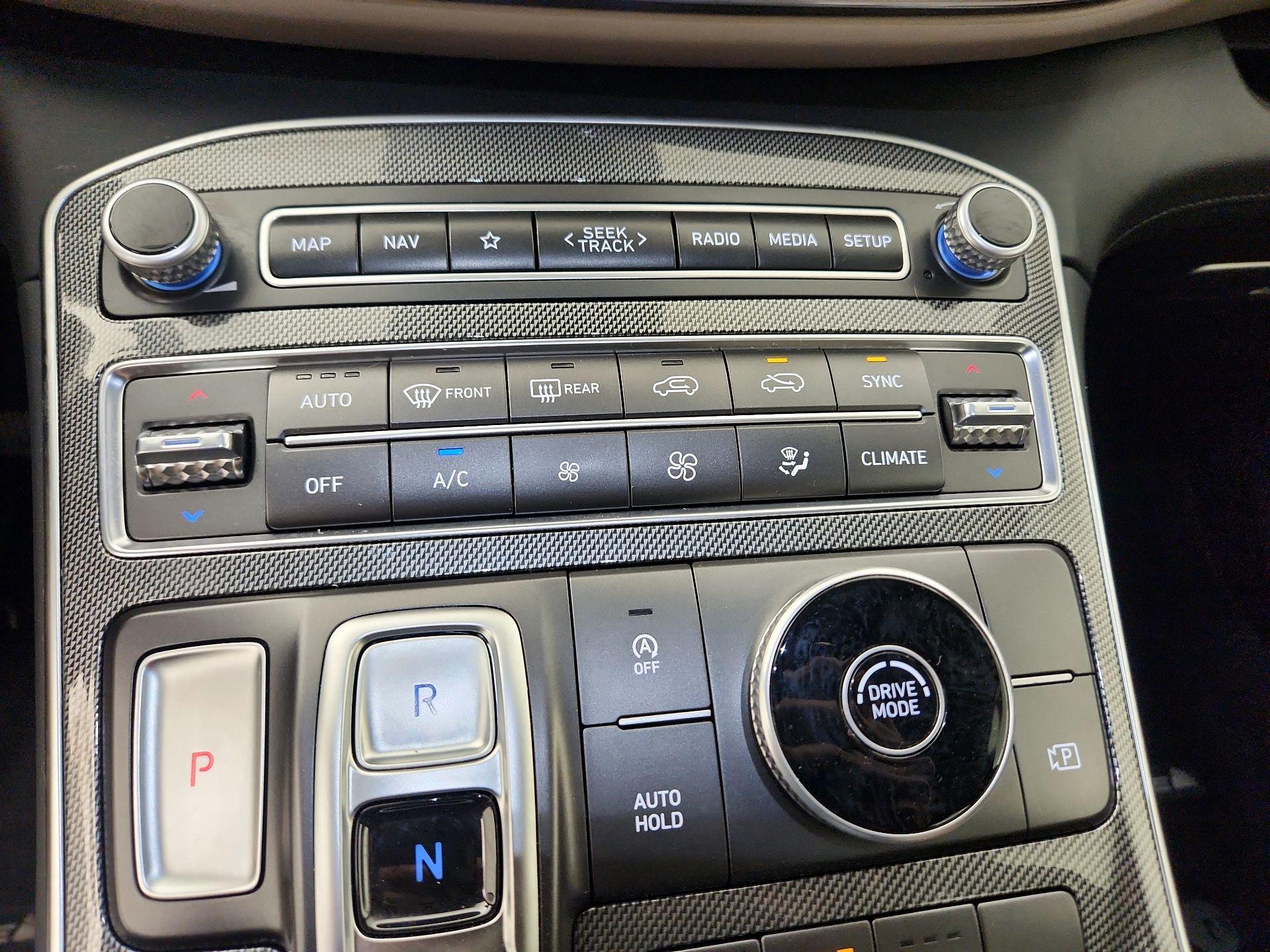 Thumbnail: 2023 Hyundai Santa Fe - 16