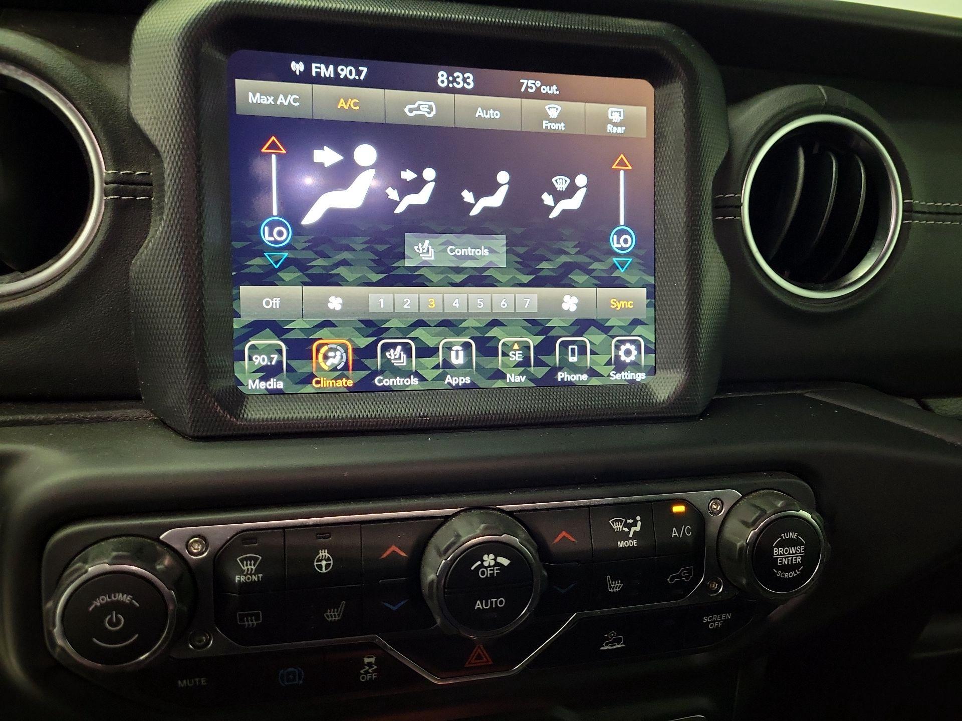 Thumbnail: 2023 Jeep Wrangler - 17