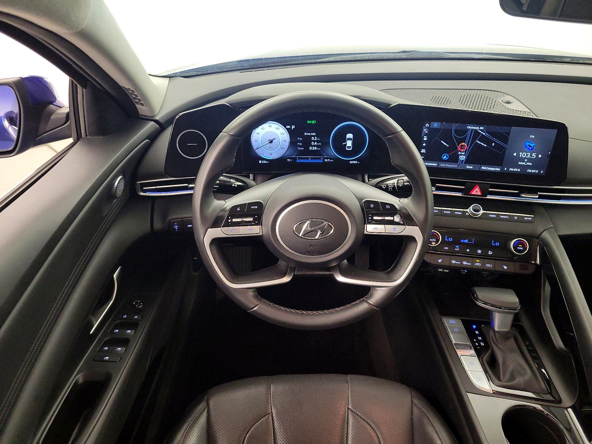 Thumbnail: 2023 Hyundai Elantra - 10