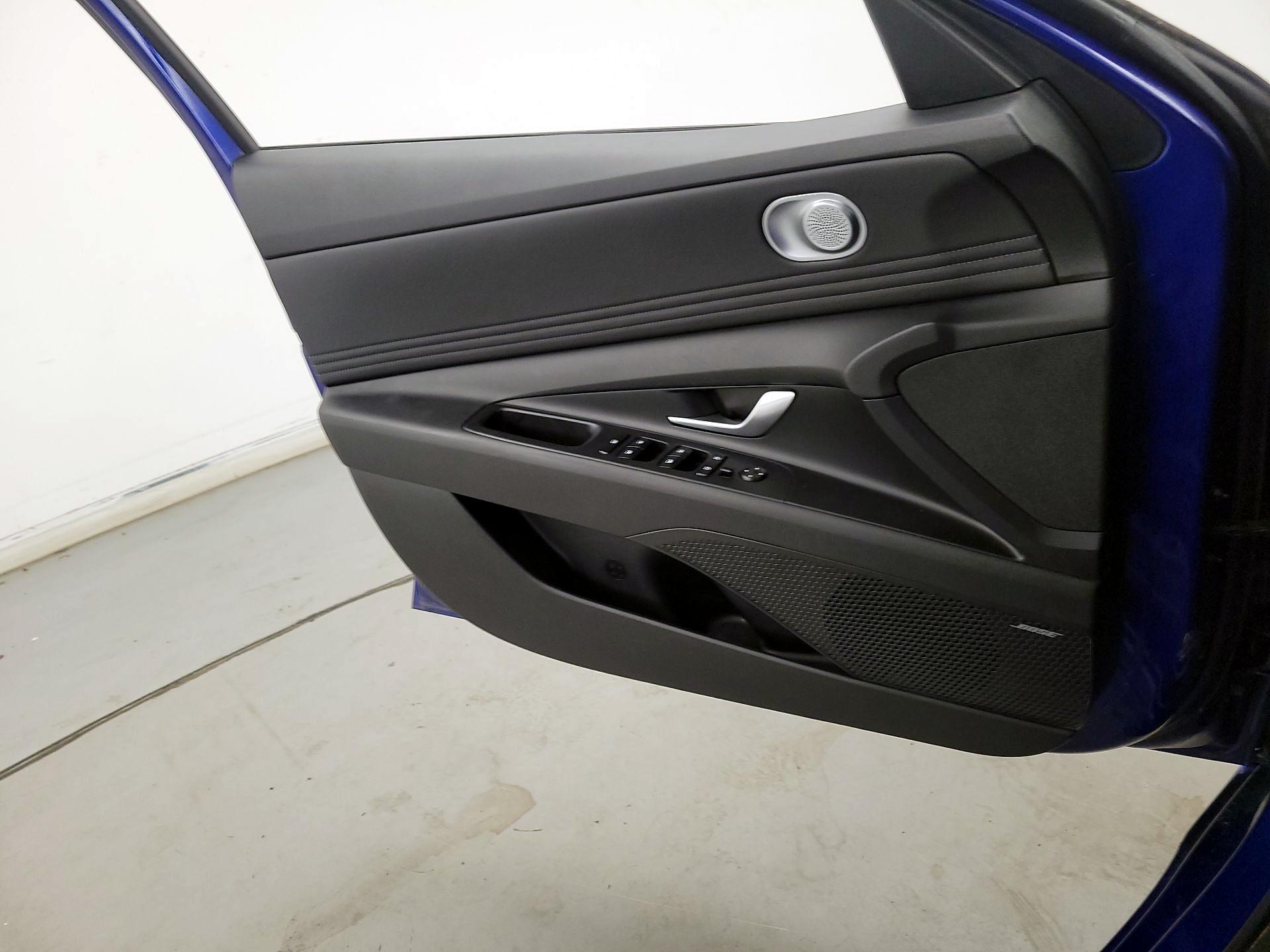 Thumbnail: 2023 Hyundai Elantra - 12