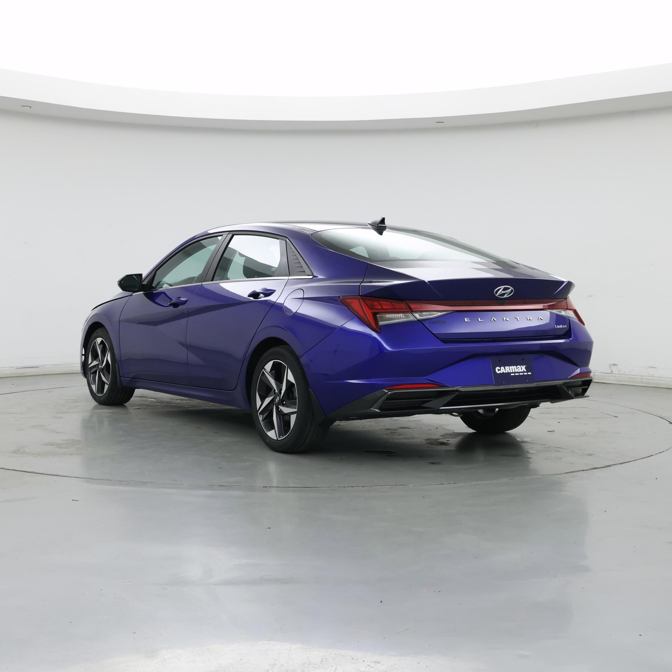 Thumbnail: 2023 Hyundai Elantra - 2