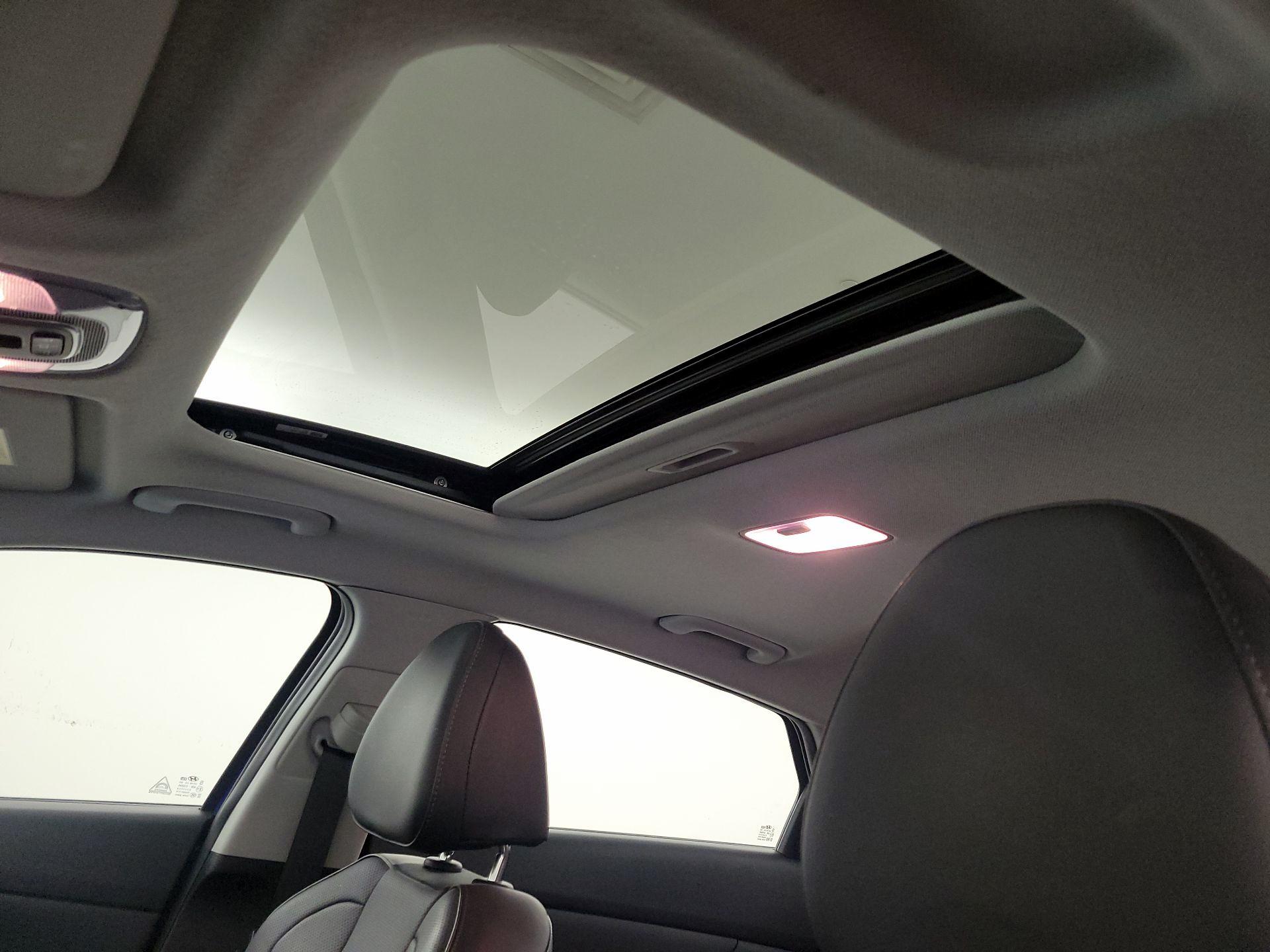 Thumbnail: 2023 Hyundai Elantra - 20